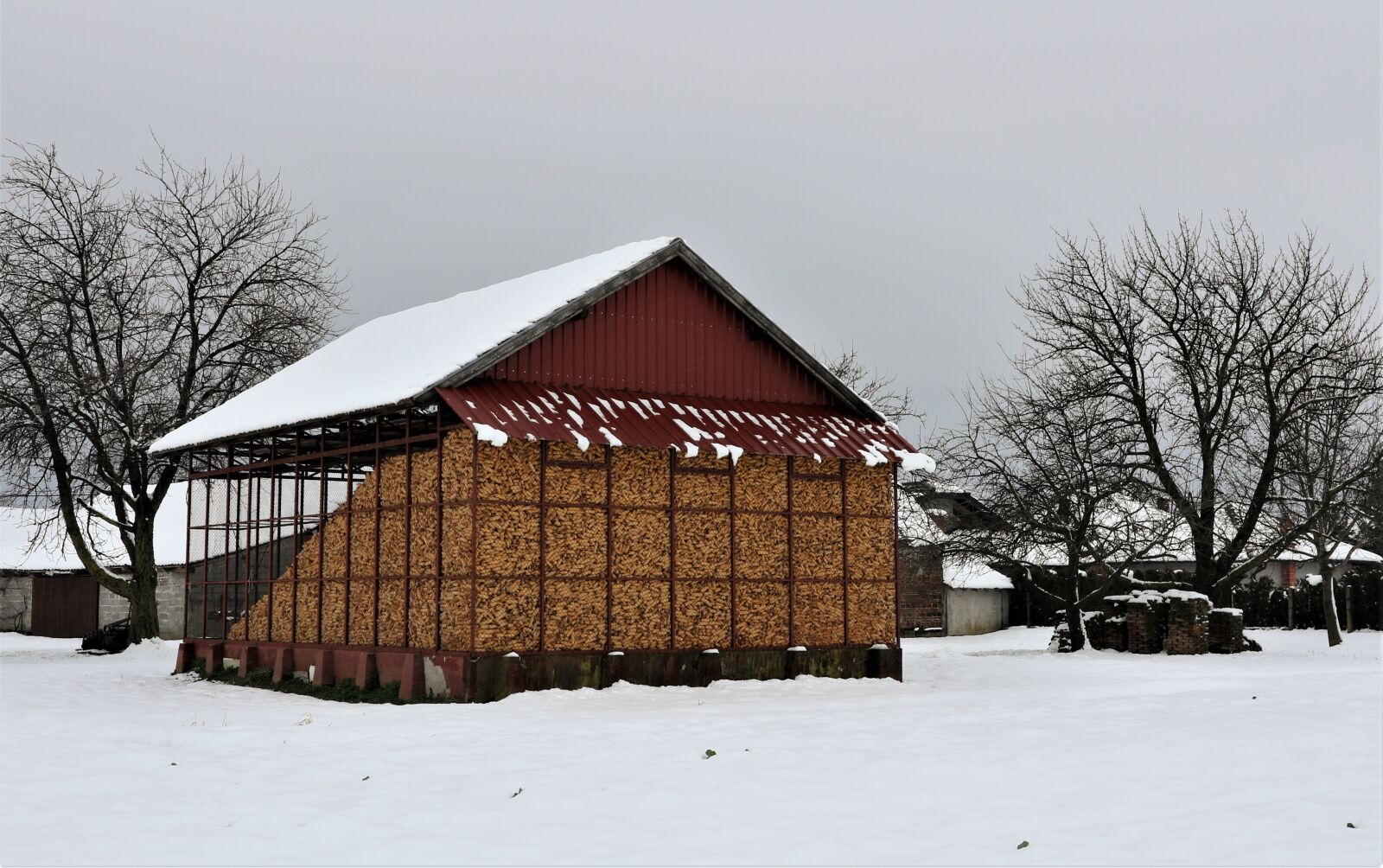 Canon EOS M10 sample photo. Winter, house, corn photography
