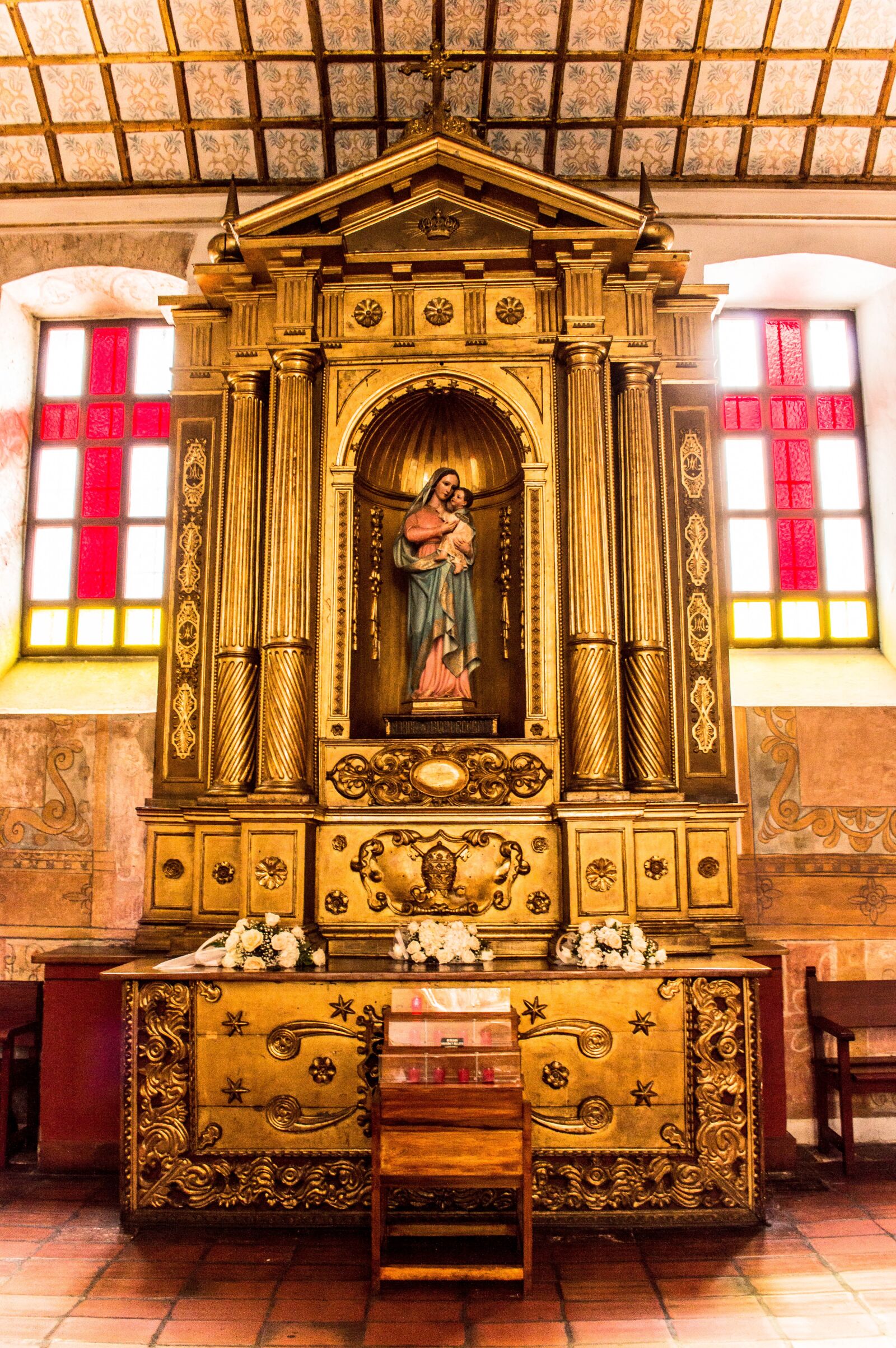Nikon D3200 sample photo. Altar, virgin, maria photography