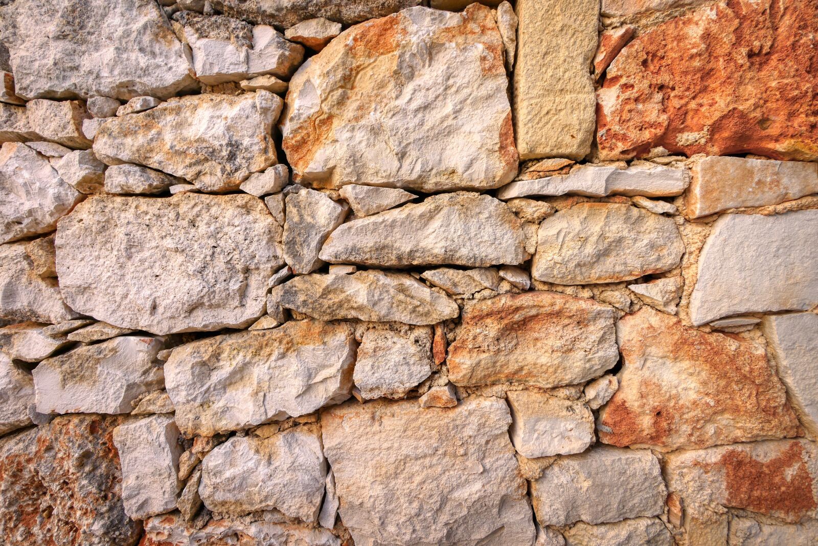 Panasonic Lumix DMC-GX8 sample photo. Wall, stone, natural stone photography