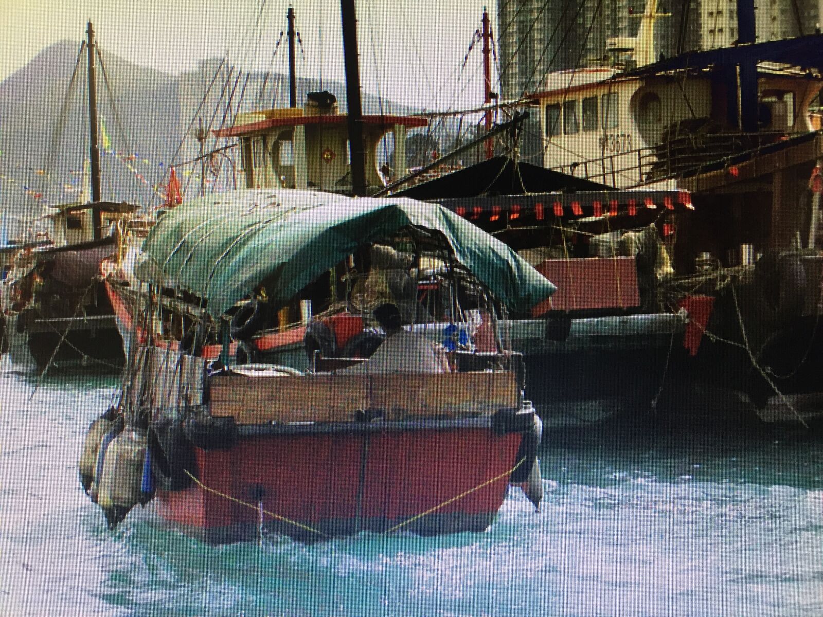 iPhone 6 back camera 4.15mm f/2.2 sample photo. Hong, kong photography