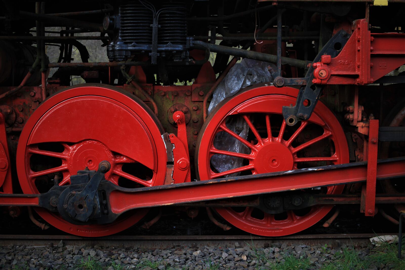 Canon EOS 7D sample photo. Railway, railway museum, wheels photography