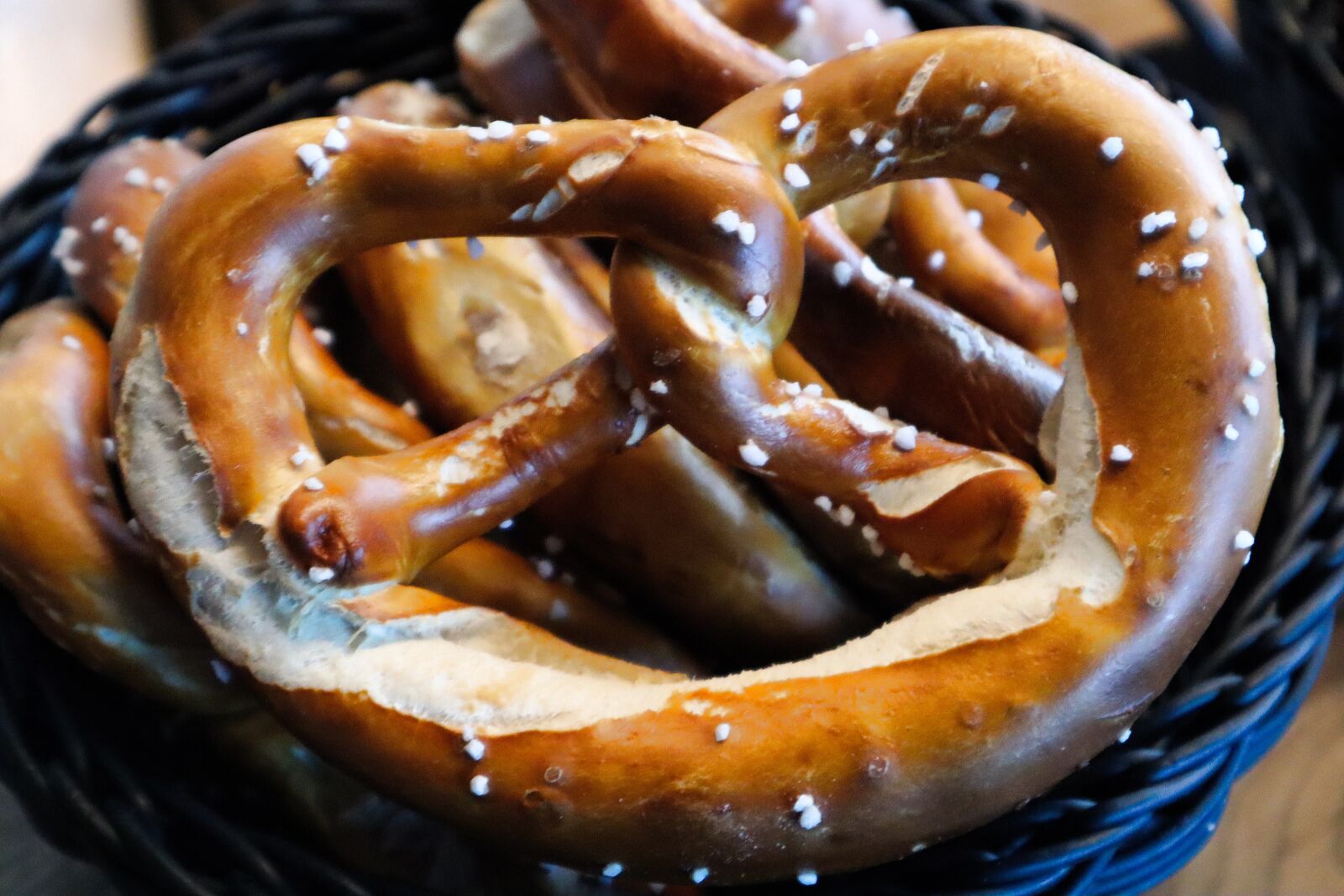 Canon EF-M 15-45mm F3.5-6.3 IS STM sample photo. Breze, pretzel, oktoberfest photography