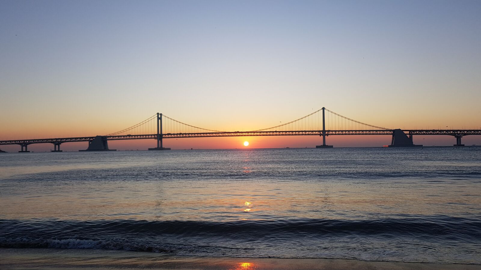 Samsung Galaxy Note Fan Edition sample photo. Gwangalli, the sun rises photography