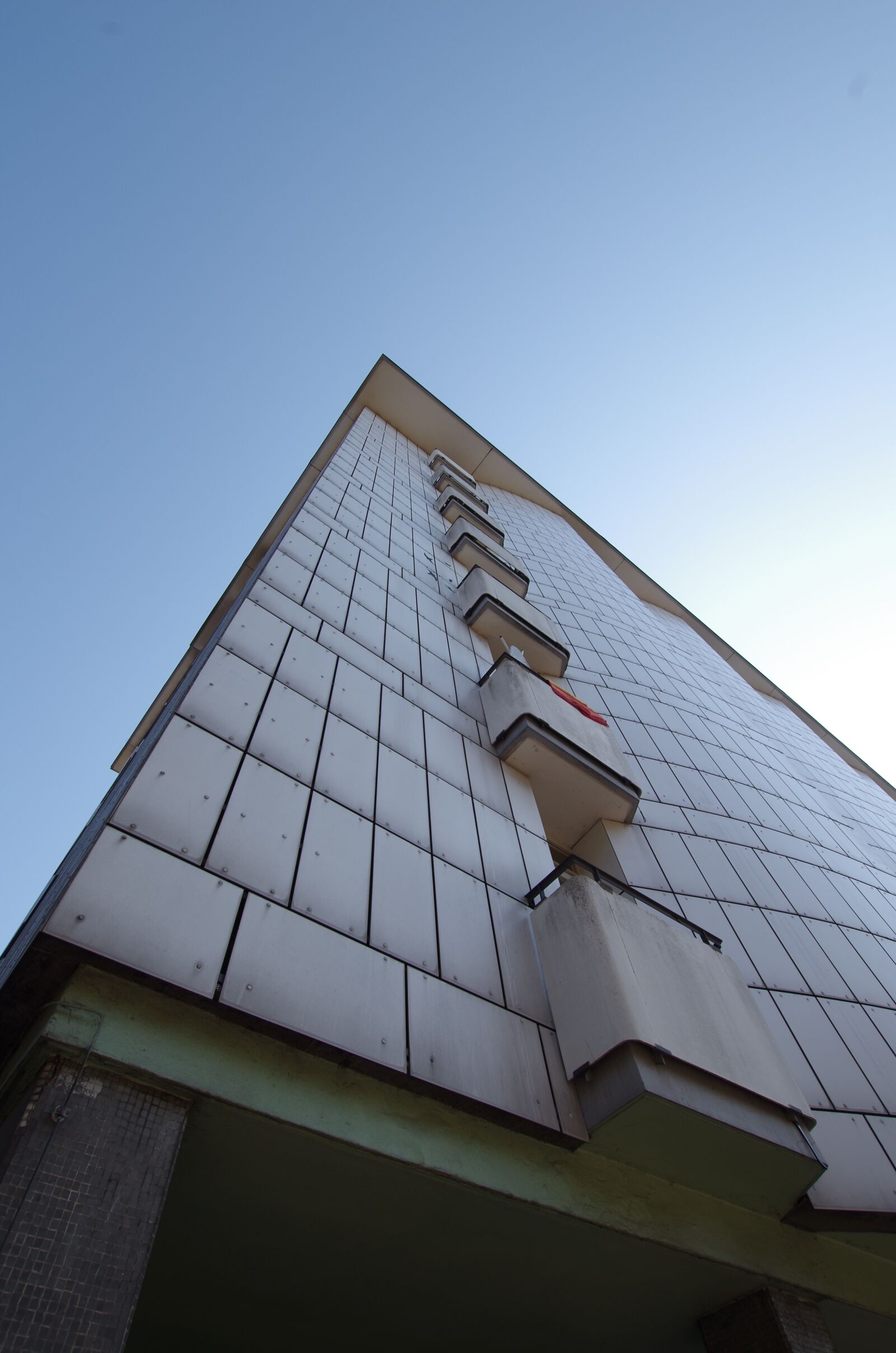 Pentax K-50 sample photo. House, skyscraper, balcony photography