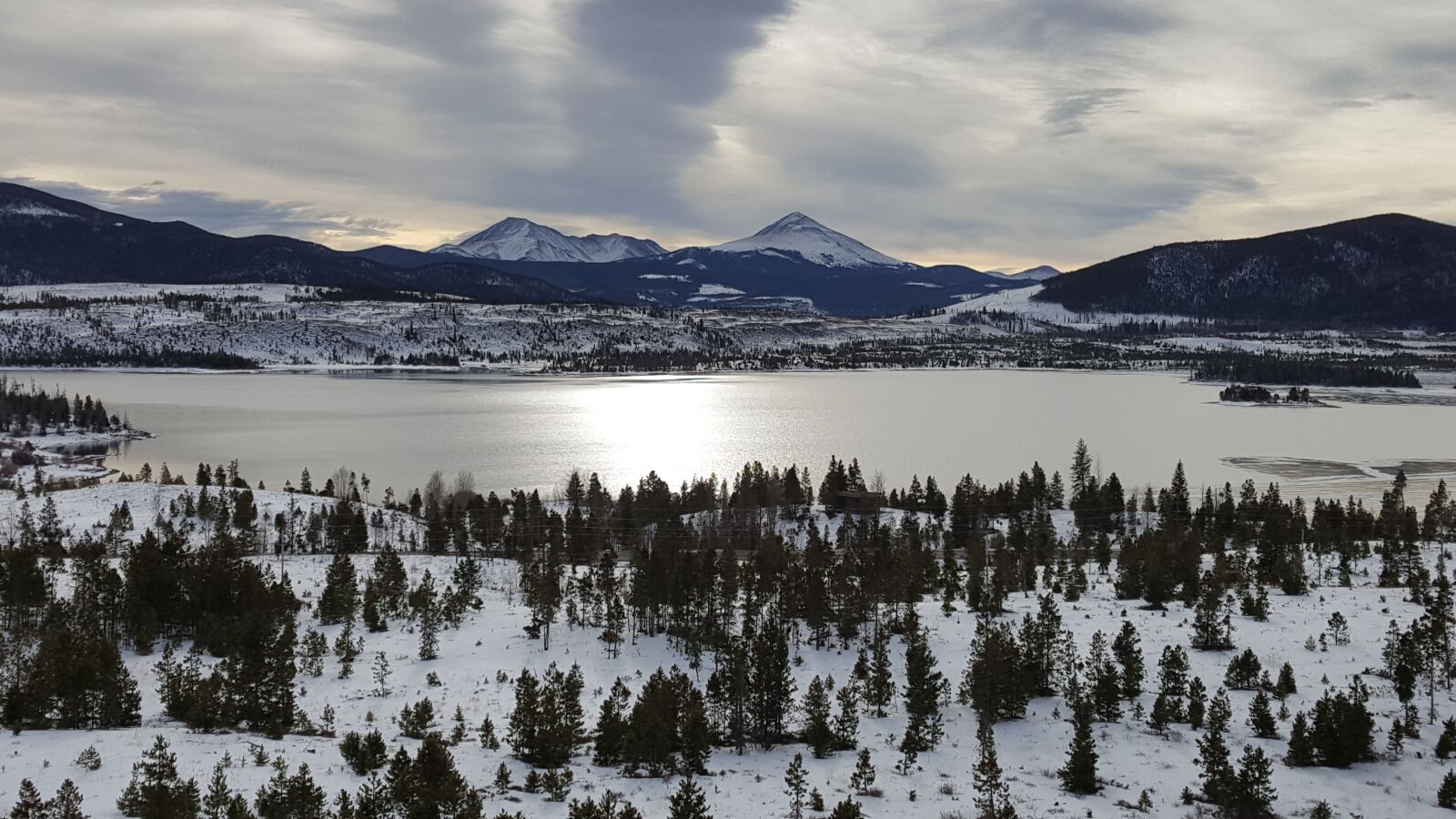 Samsung Galaxy Note5 sample photo. Lake, mountain, snow photography
