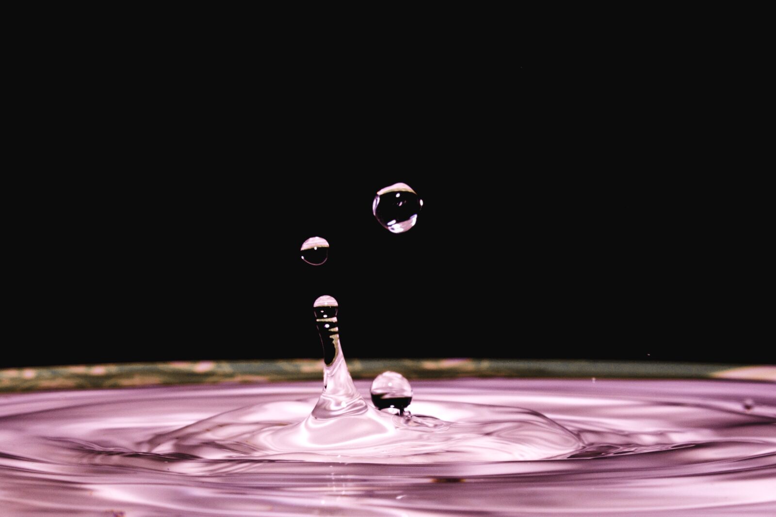 Canon EOS 700D (EOS Rebel T5i / EOS Kiss X7i) sample photo. Drop, water, splash photography