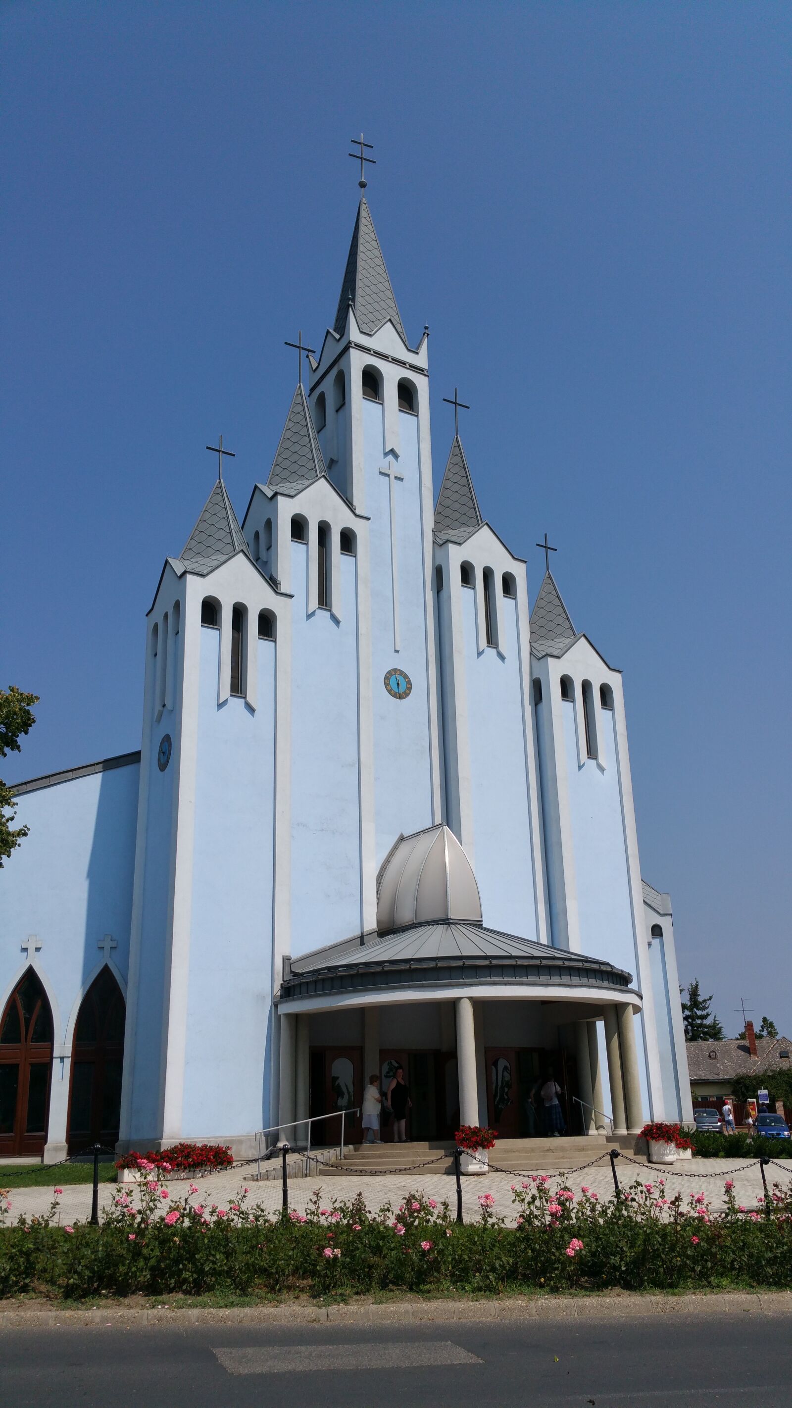 Samsung Galaxy Note4 sample photo. Building, church, skyline photography