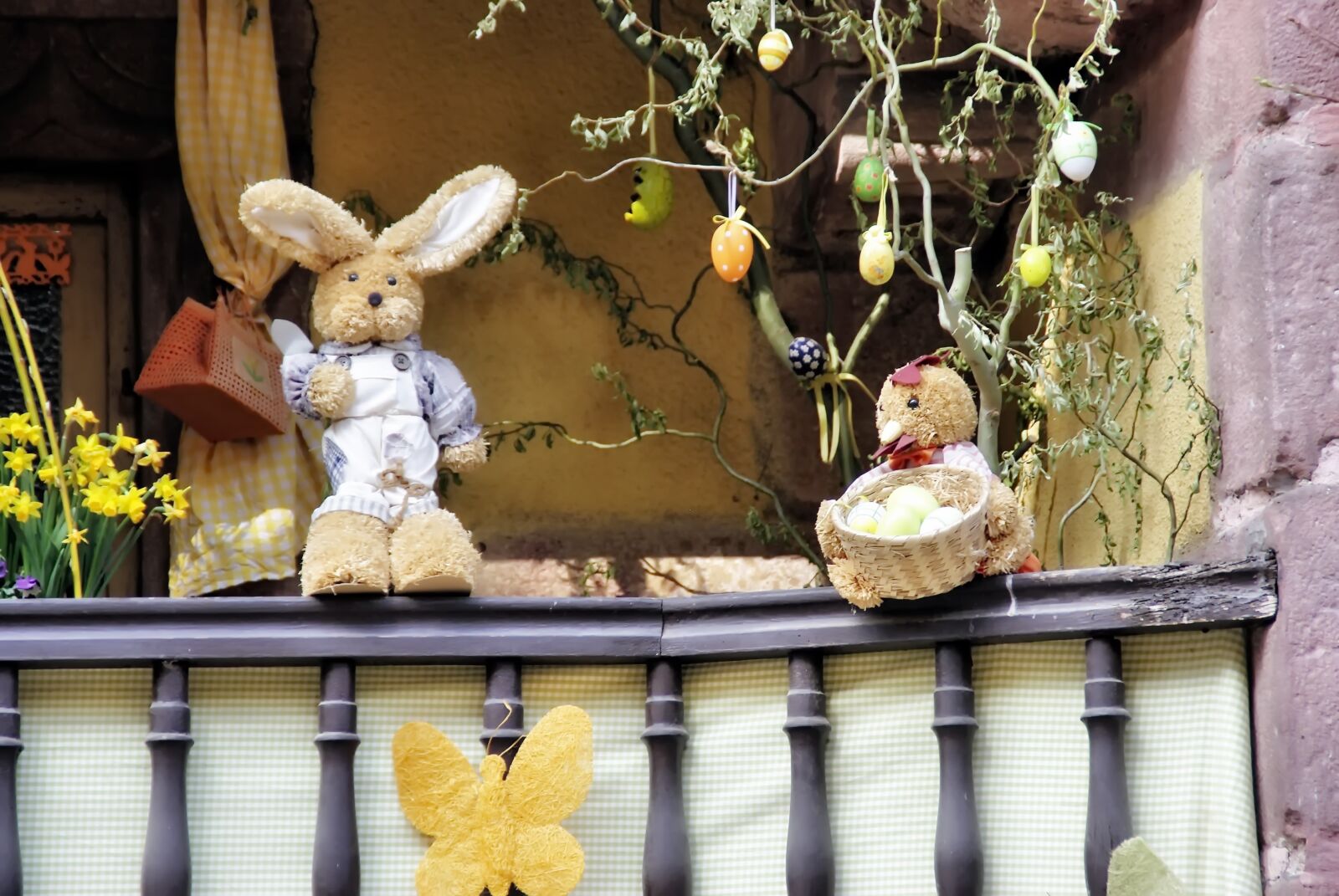 Pentax K200D sample photo. Alsace, riquewihr, balcony photography