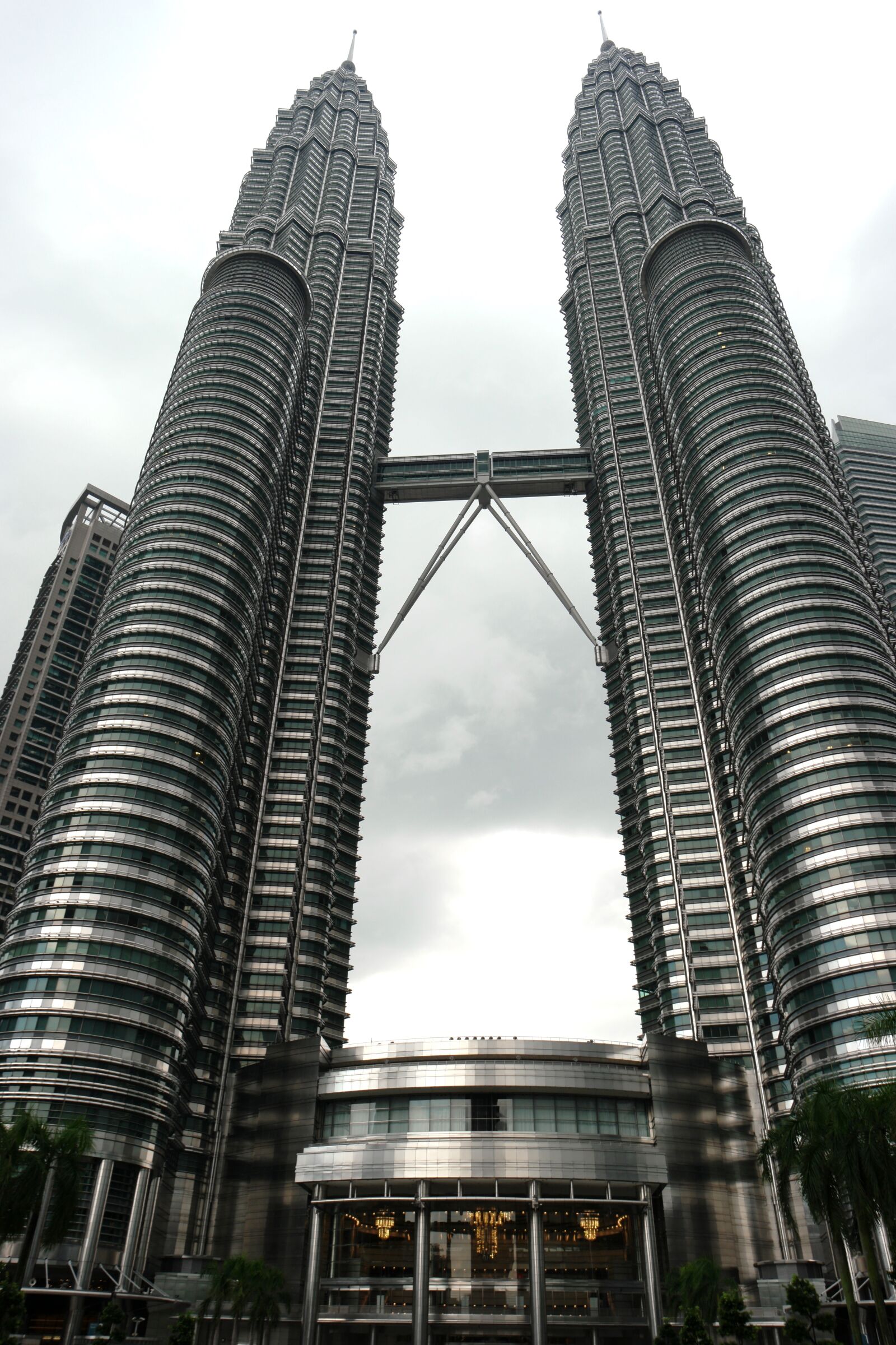 Samsung NX500 sample photo. Petronas towers, kuala lumpur photography