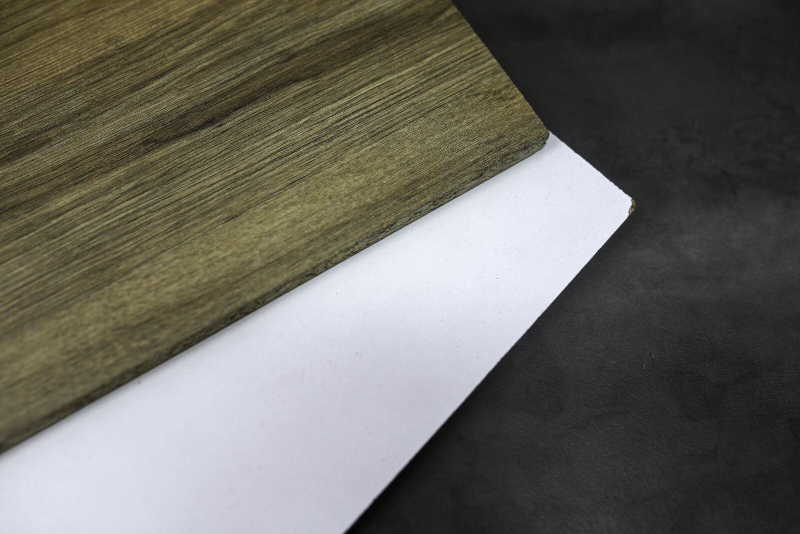Canon EOS 6D + Sigma 35mm F1.4 DG HSM Art sample photo. Laminated, boards, oak, icy photography