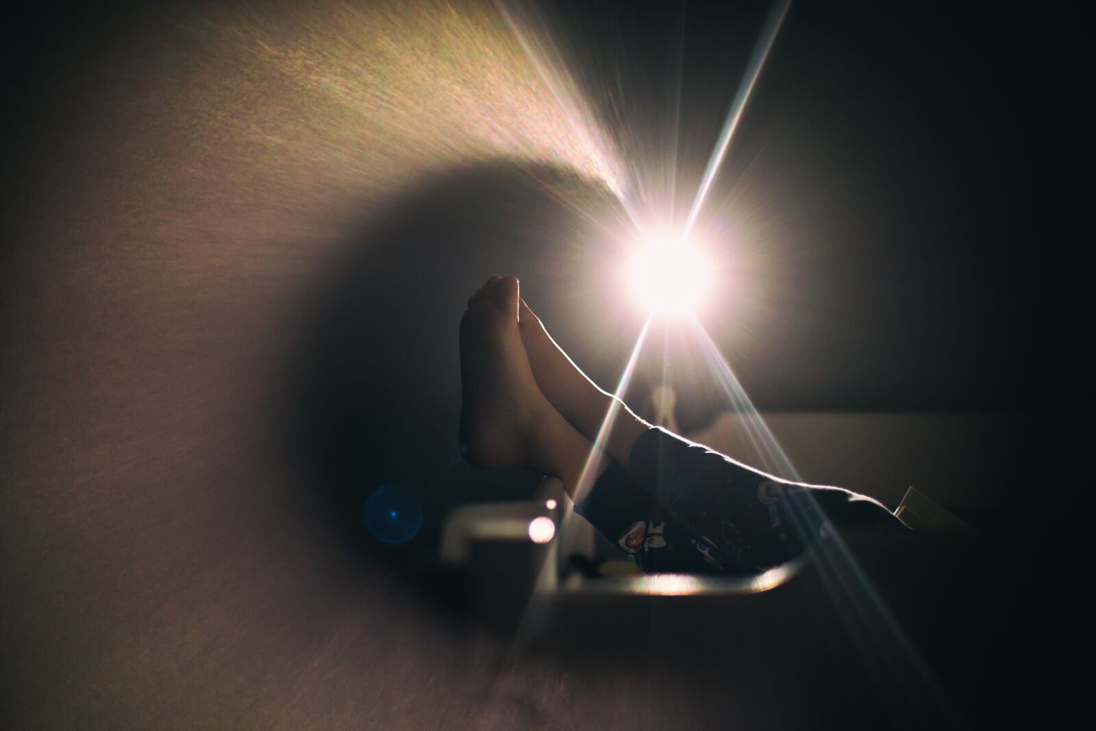 Nikon D5600 sample photo. Light, flare, legs photography