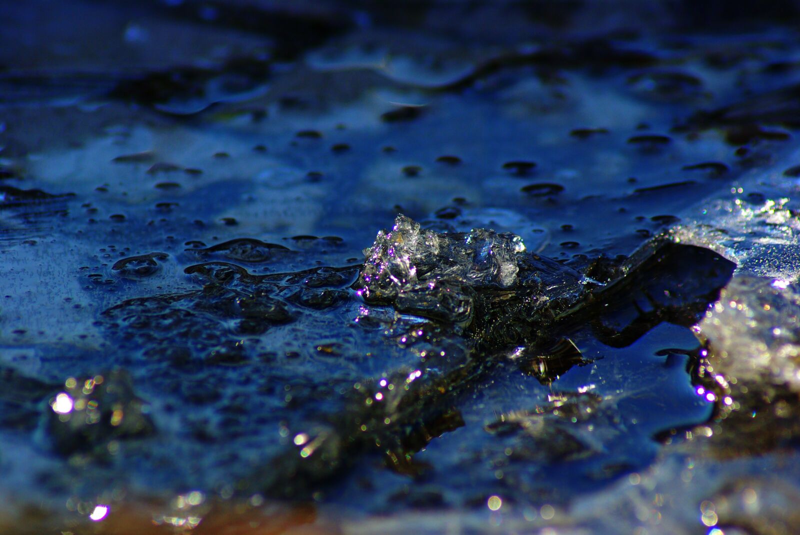 Pentax K10D sample photo. Gel, water, cold photography