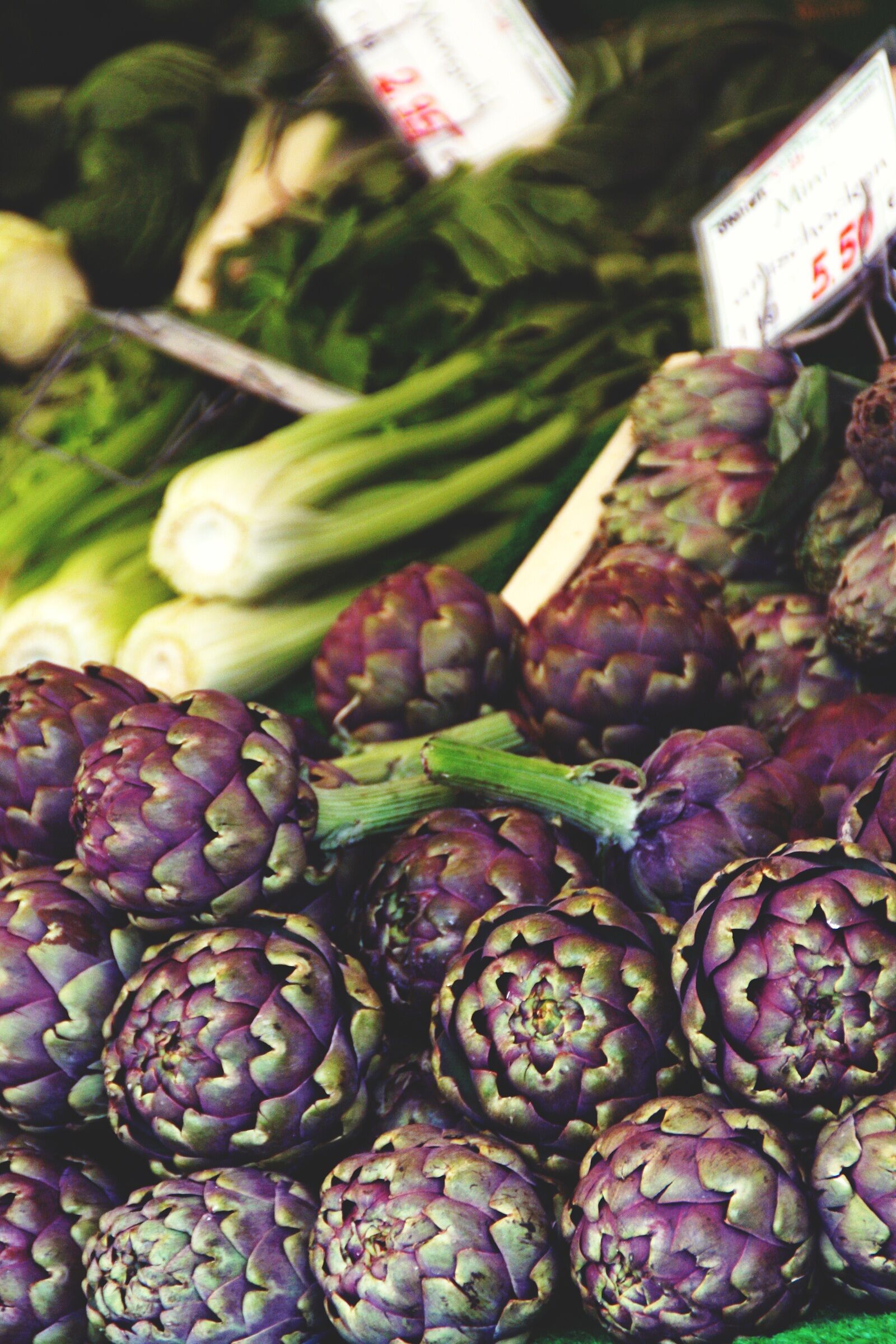 Canon EOS 350D (EOS Digital Rebel XT / EOS Kiss Digital N) sample photo. Artichokes, market, composites photography