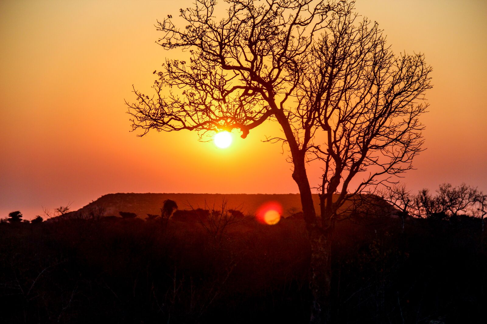 Canon EOS 600D (Rebel EOS T3i / EOS Kiss X5) sample photo. Landscape, madagascar, mountains photography