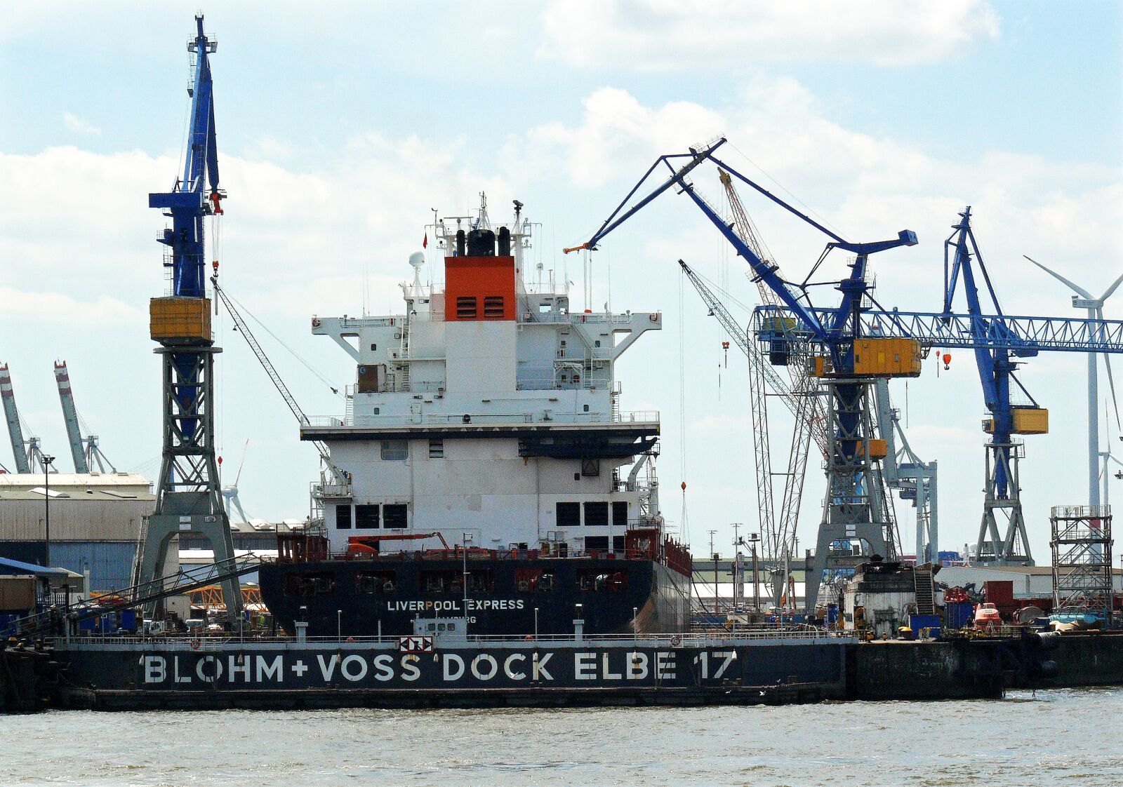Leica V-LUX 1 sample photo. Dry dock, same 17 photography
