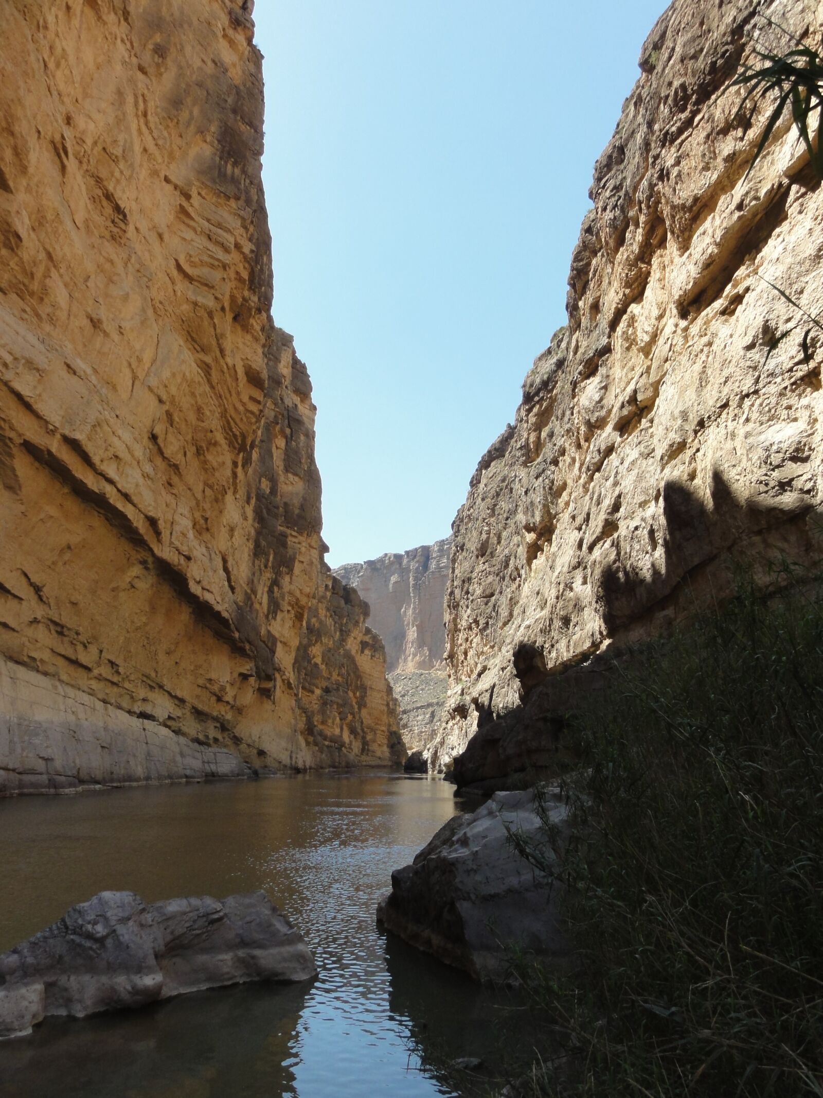 Sony DSC-HX5V sample photo. Water, nature, rock photography