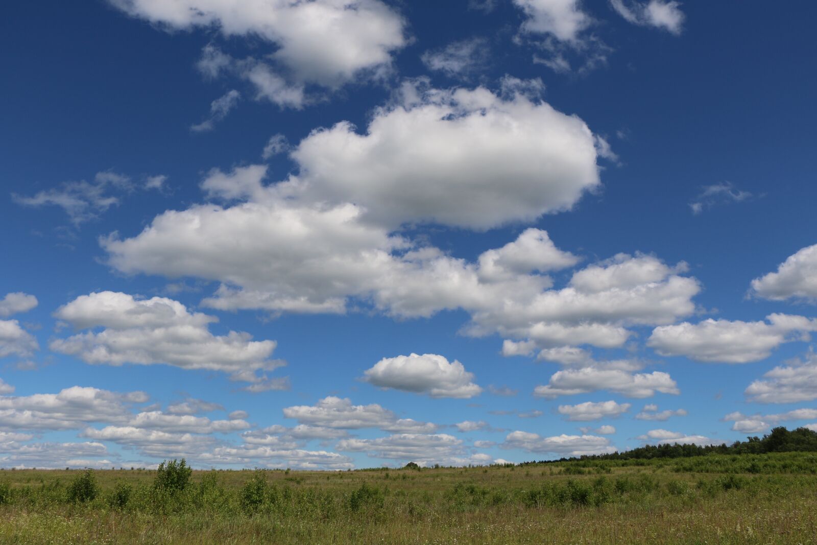 Canon EOS 70D sample photo. Clouds, sky, horizon photography