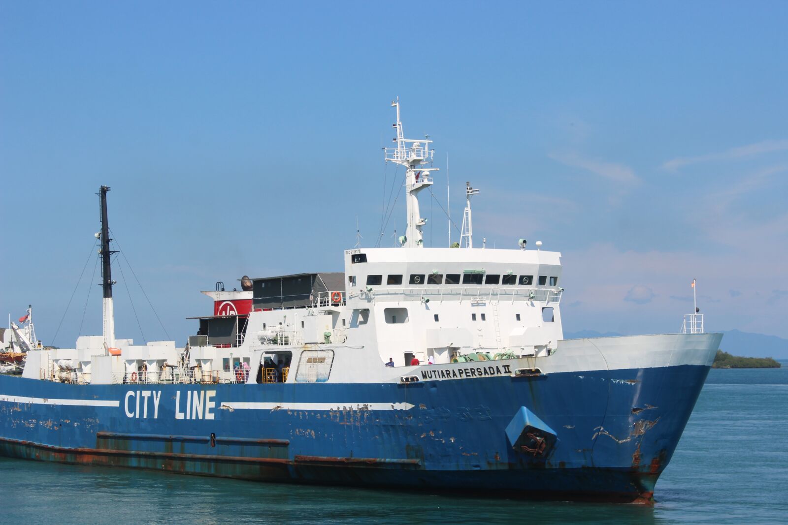 Canon EOS 600D (Rebel EOS T3i / EOS Kiss X5) sample photo. Water, sea, ship photography