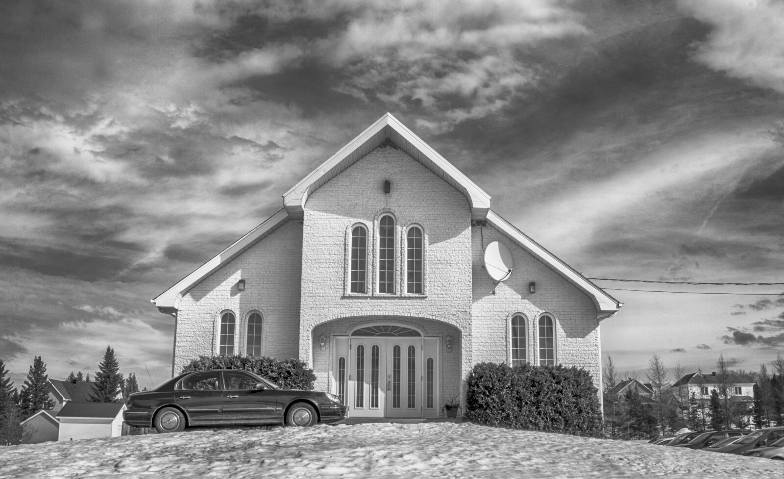Canon EOS 60D + Canon EF 24-105mm F4L IS USM sample photo. Church, black and white photography