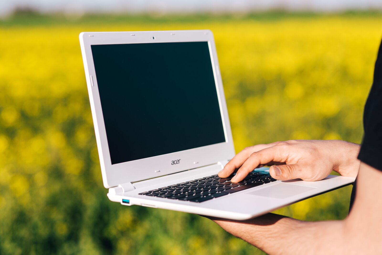 Canon EOS 6D sample photo. Laptop, computer, business photography