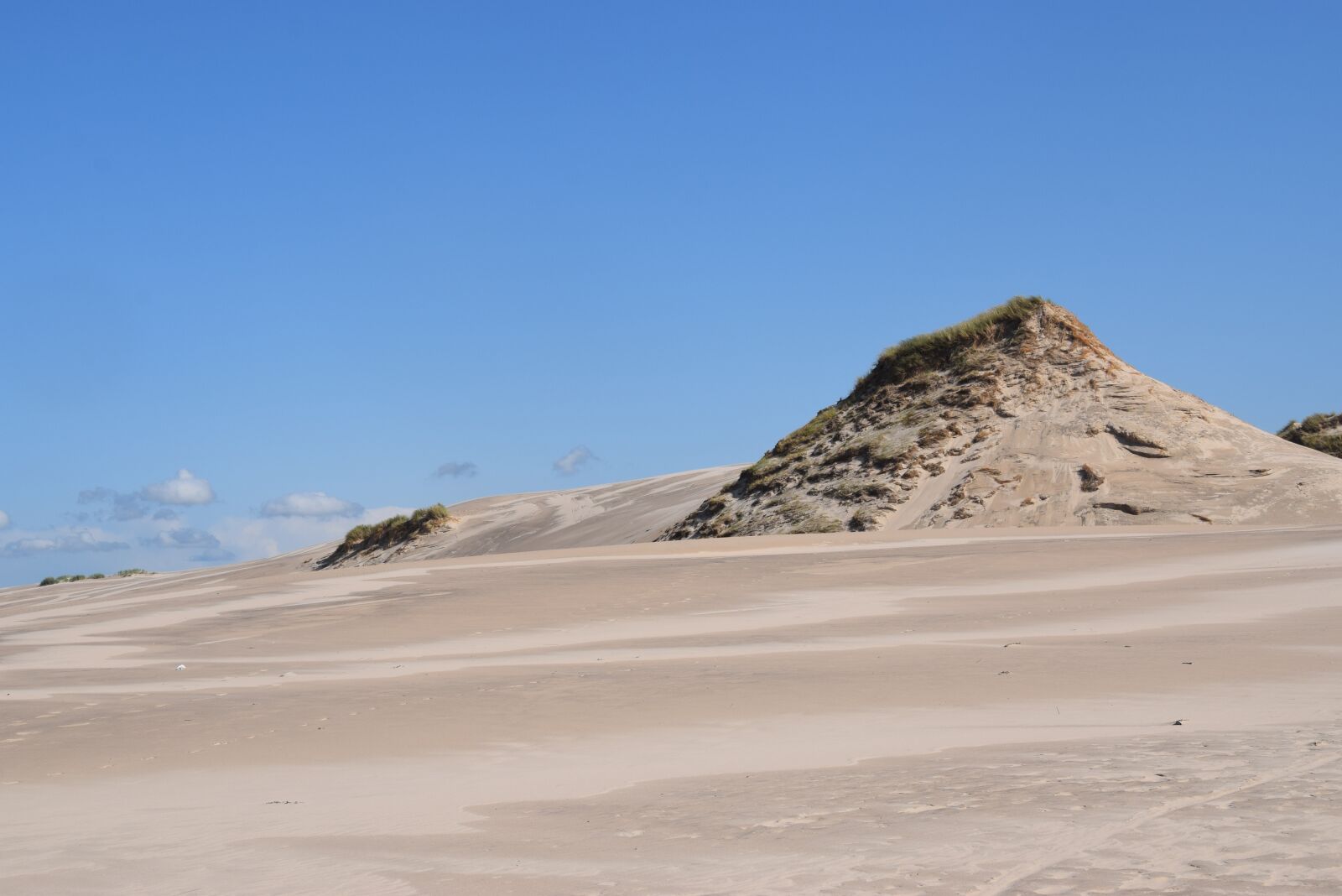 Nikon D5300 sample photo. Landscape, sky, the sand photography