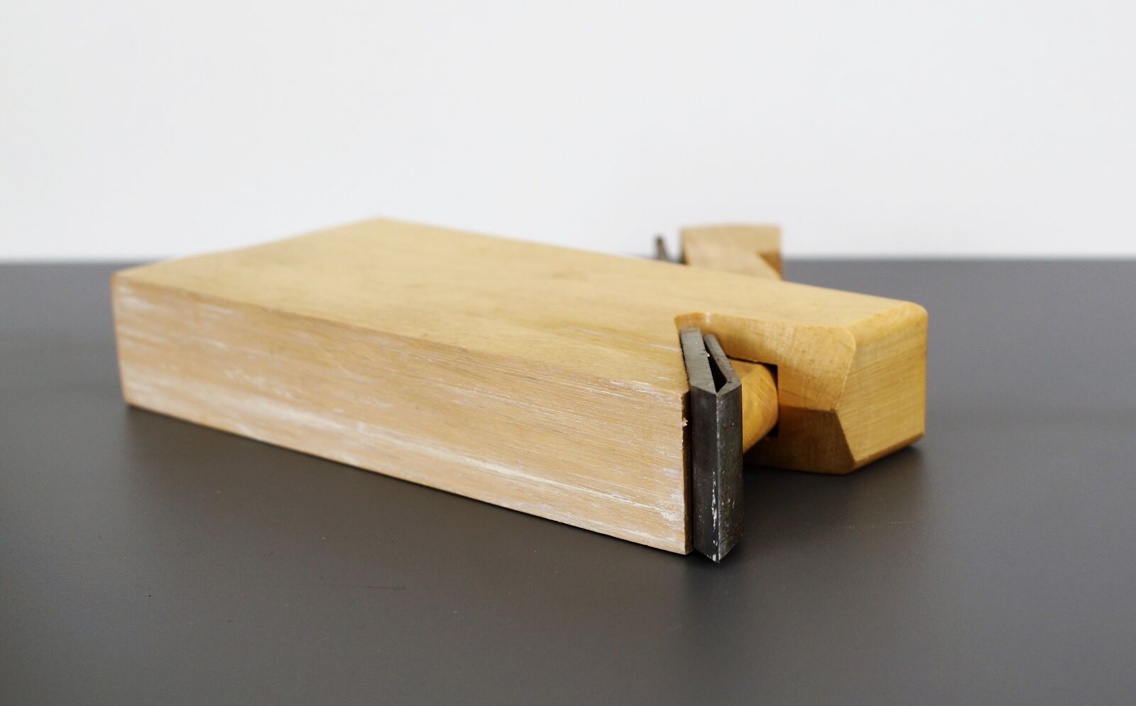 Sony DT 18-70mm F3.5-5.6 sample photo. Planer, wood planer, schreiner photography