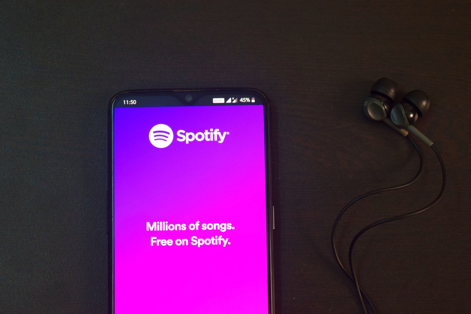 Nikon D3300 sample photo. Spotify, music streaming, streaming photography