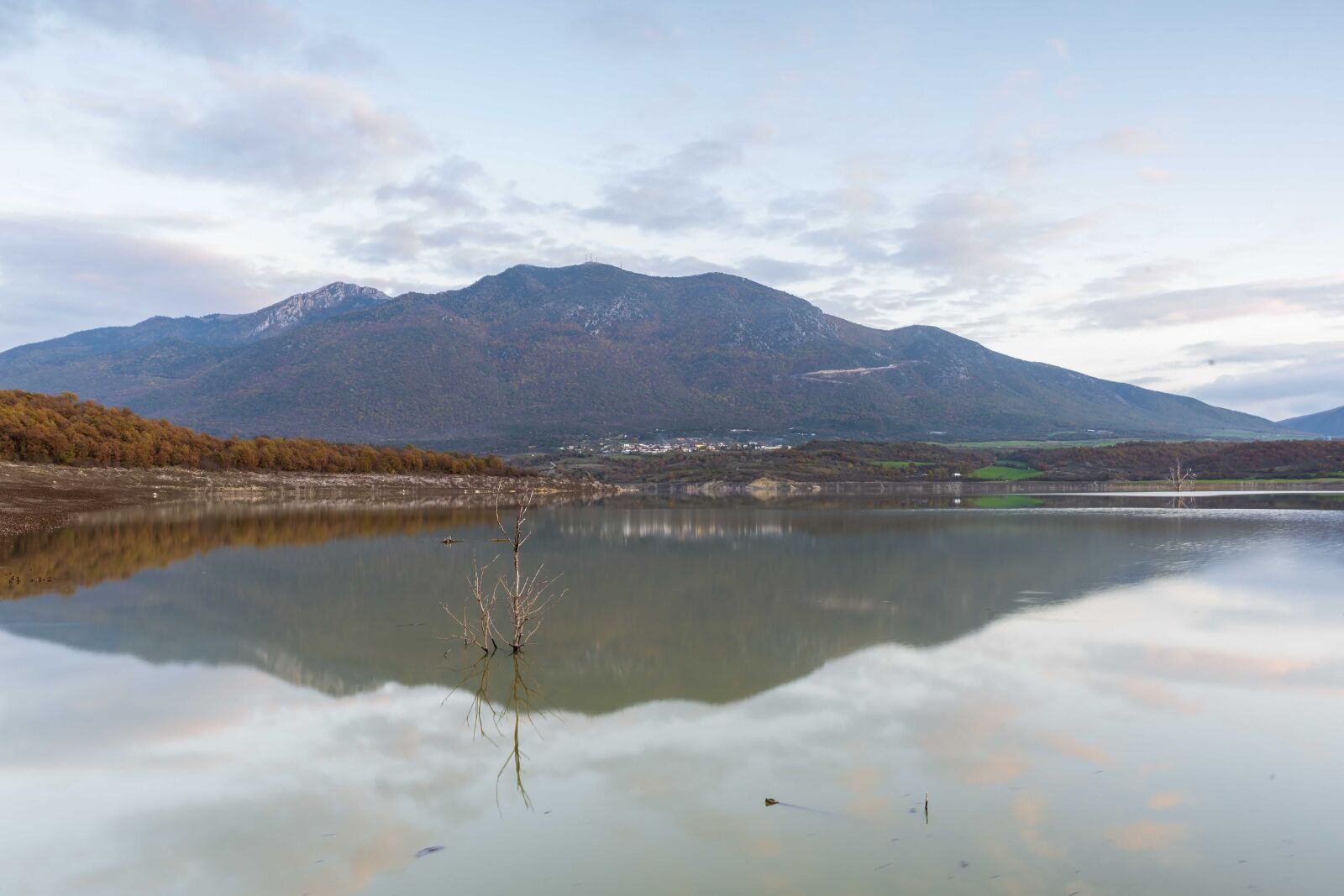 Tamron SP 24-70mm F2.8 Di VC USD sample photo. Mountain, lake, river photography