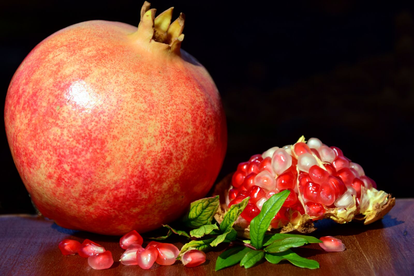 Nikon D3300 sample photo. Pomegranate, fruit, red photography