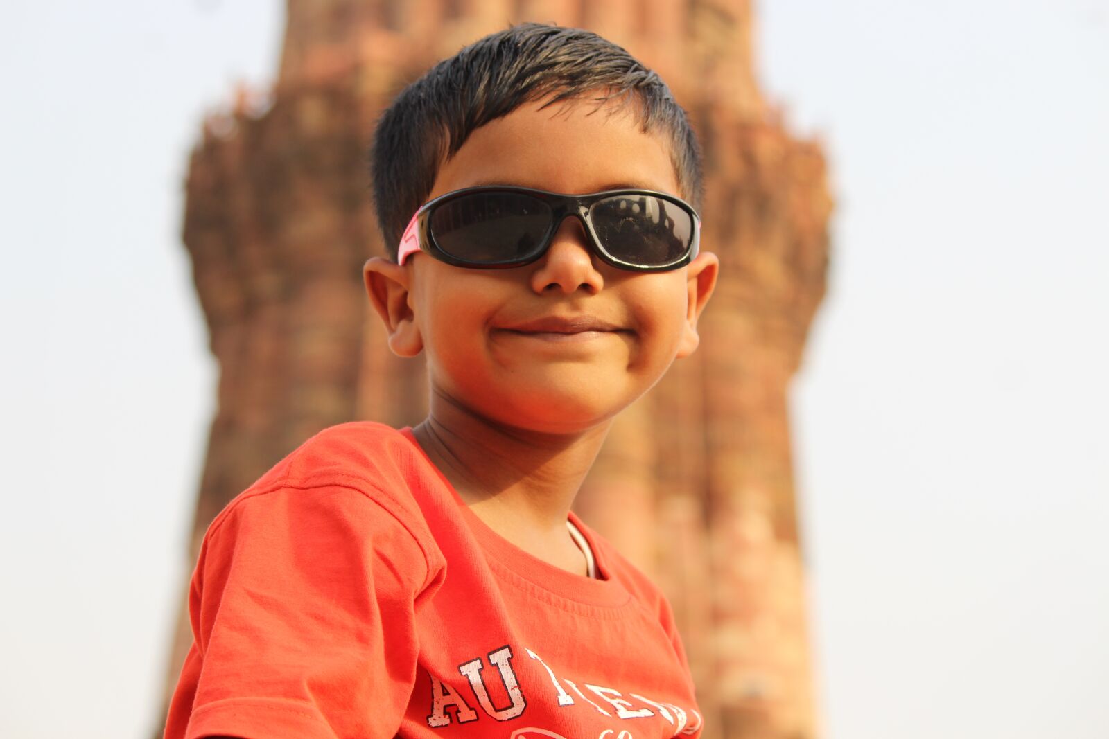Canon EOS 700D (EOS Rebel T5i / EOS Kiss X7i) sample photo. Boy, happy, fashion photography