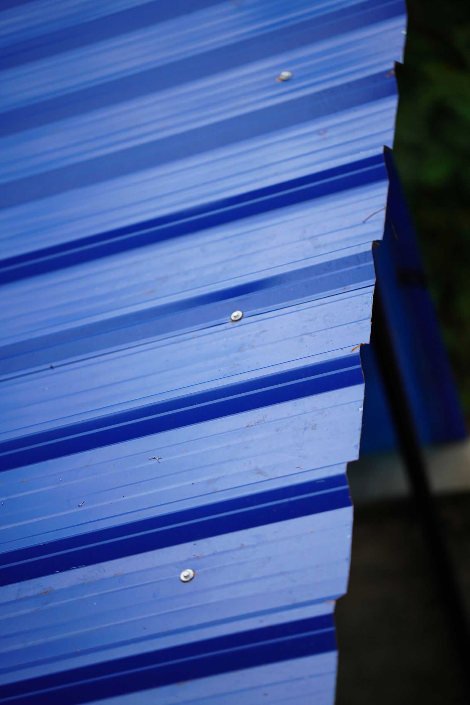 Sony a7 III + ZEISS Batis 85mm F1.8 sample photo. Rooftop, metal, steel photography