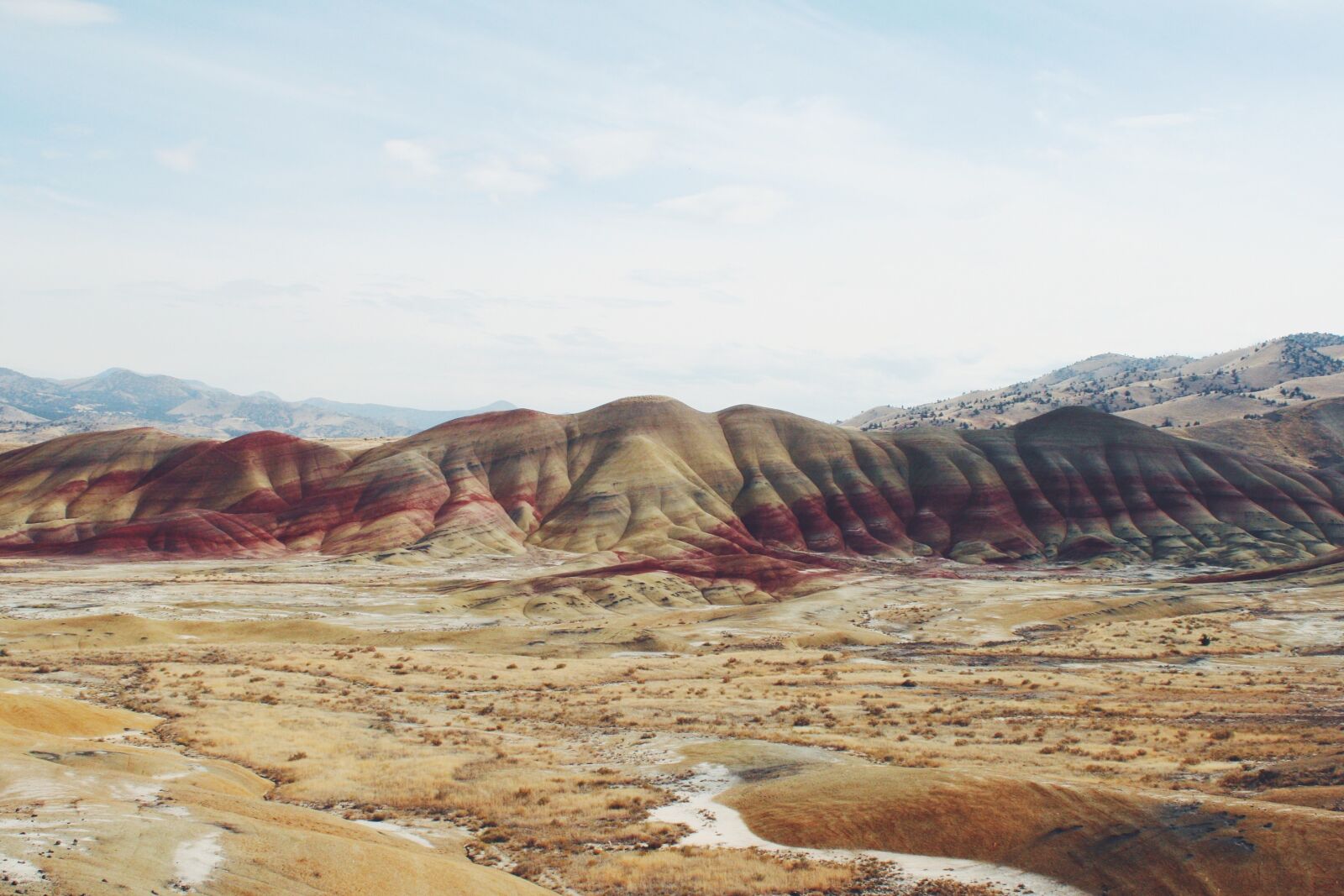 Canon EOS 400D (EOS Digital Rebel XTi / EOS Kiss Digital X) sample photo. Painted hills, oregon, red photography