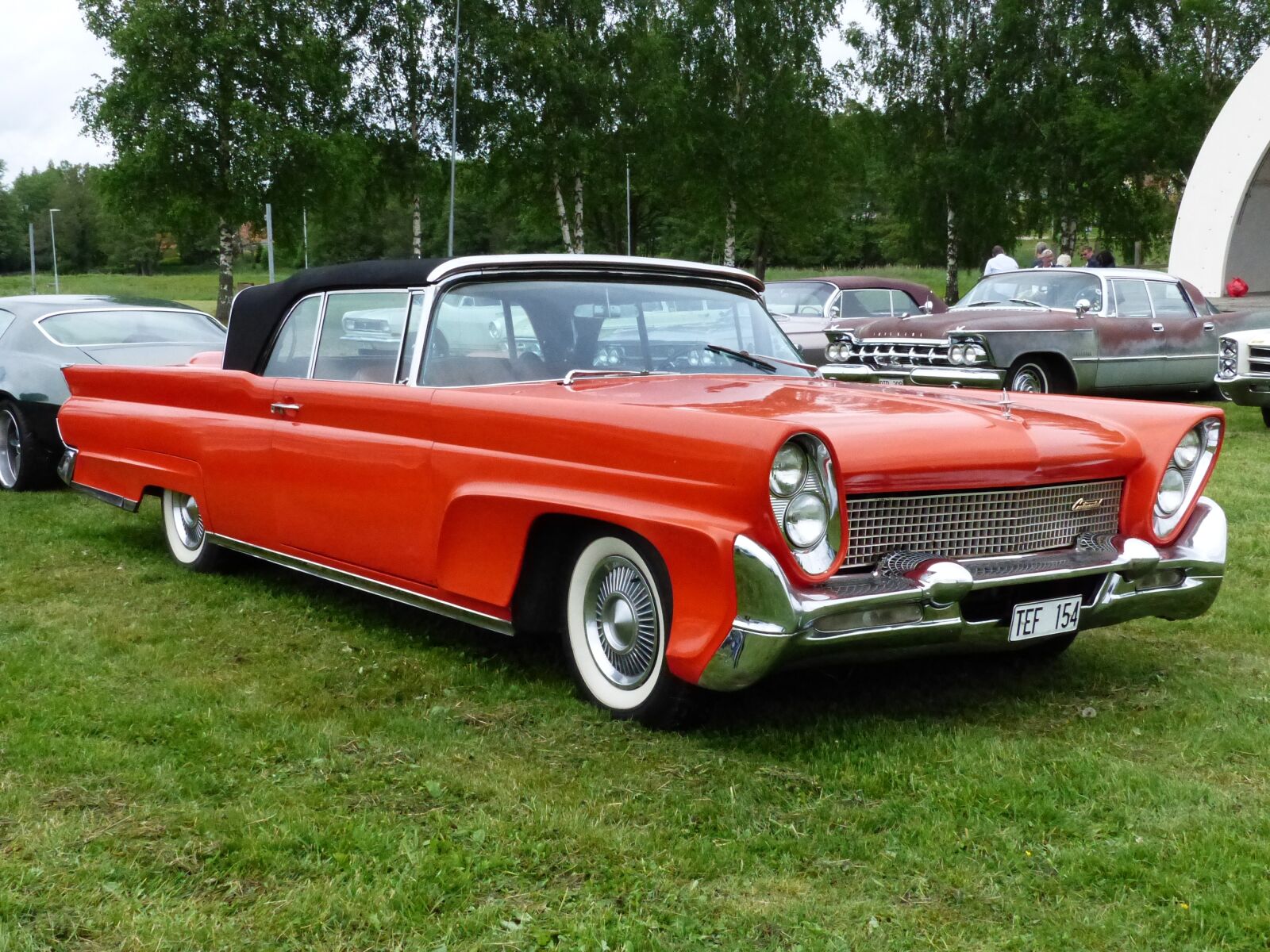 Panasonic Lumix DMC-FZ200 sample photo. Car show, sweden, red photography