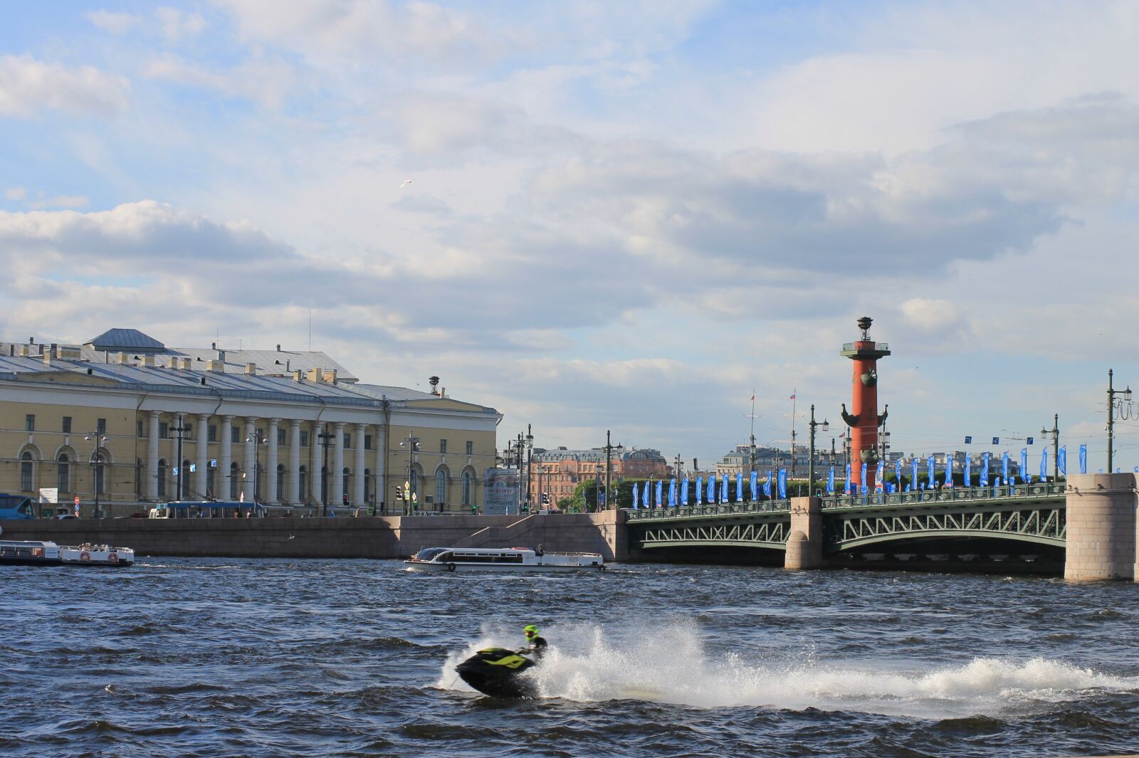 Canon EOS 1100D (EOS Rebel T3 / EOS Kiss X50) sample photo. St petersburg russia, russia photography