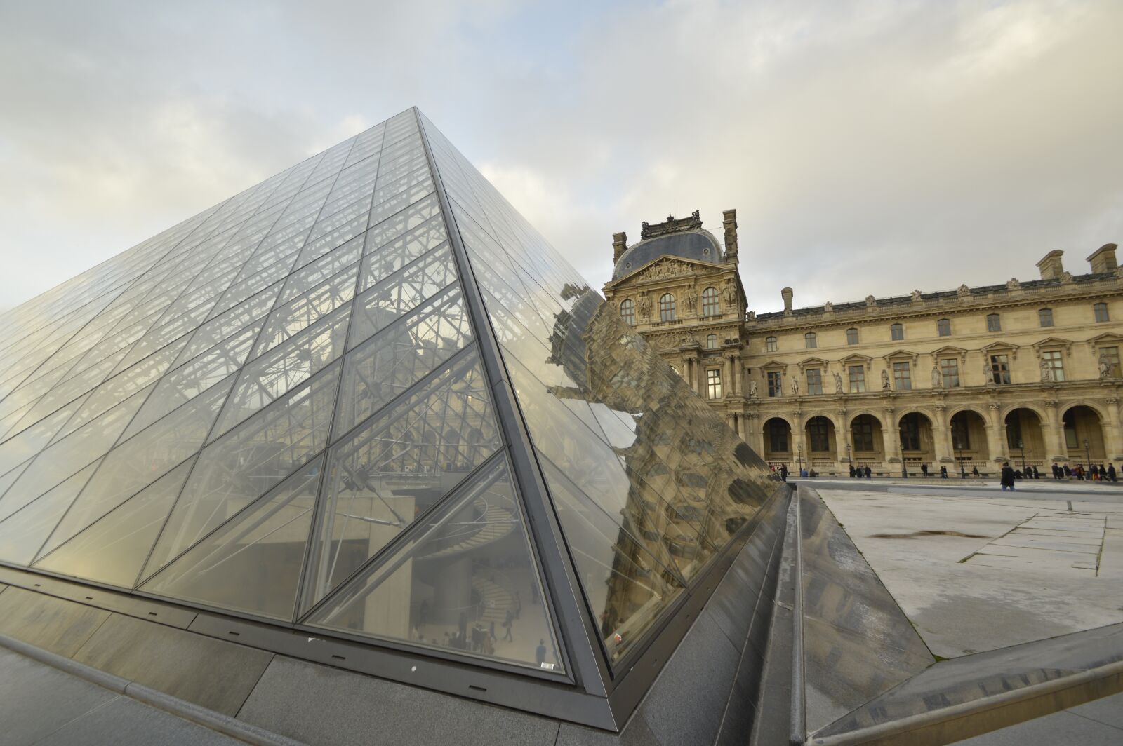Nikon D3200 sample photo. Louvre, pyramid, paris photography