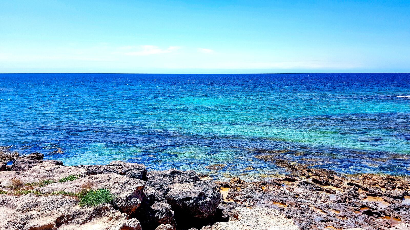 Samsung Galaxy S8 sample photo. Beach, italy, sea photography