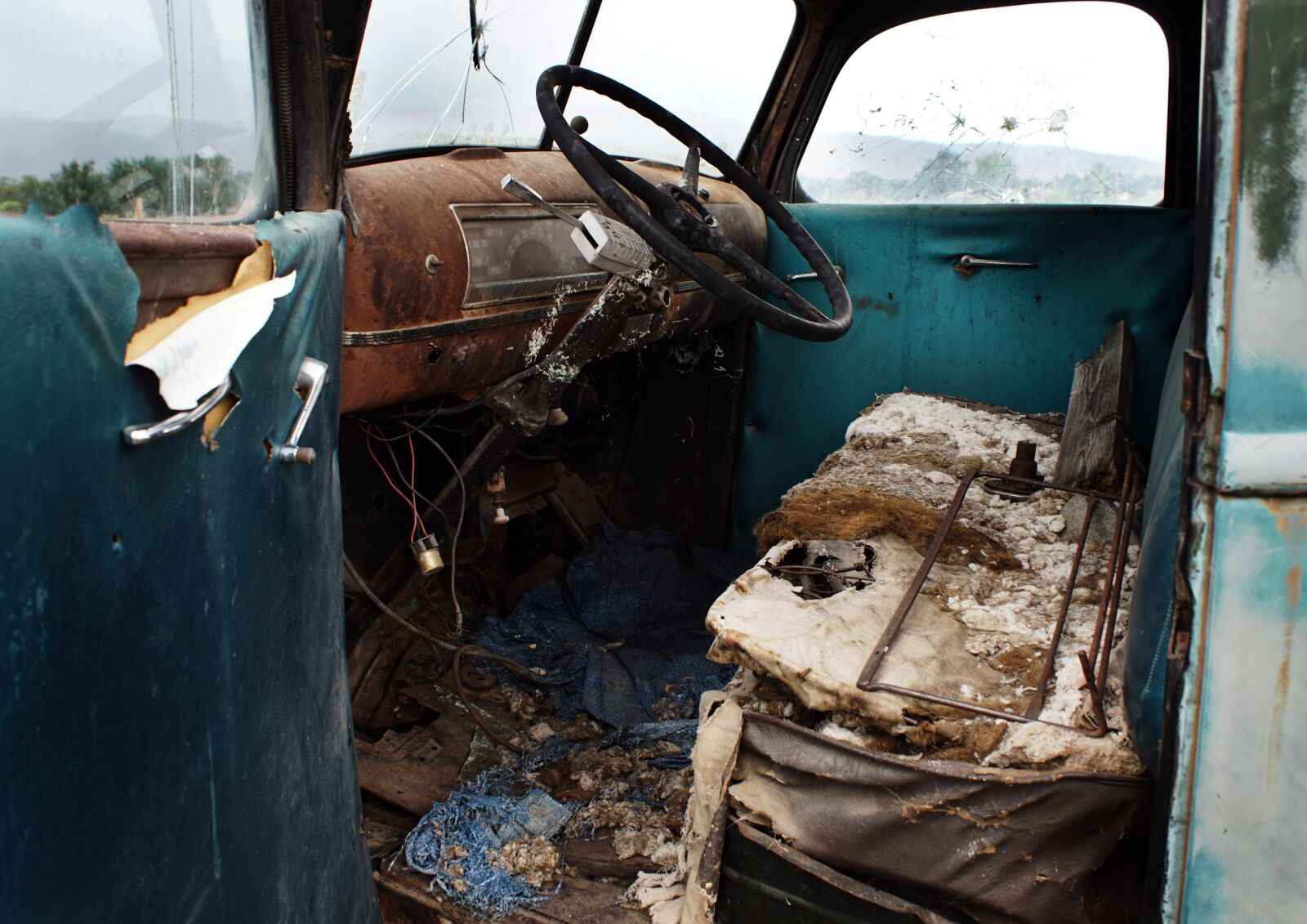Sony SLT-A68 sample photo. Old, auto, old car photography