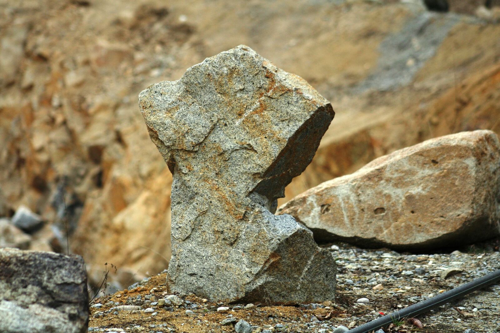 Canon EOS 350D (EOS Digital Rebel XT / EOS Kiss Digital N) sample photo. Granite, quarry, rock photography
