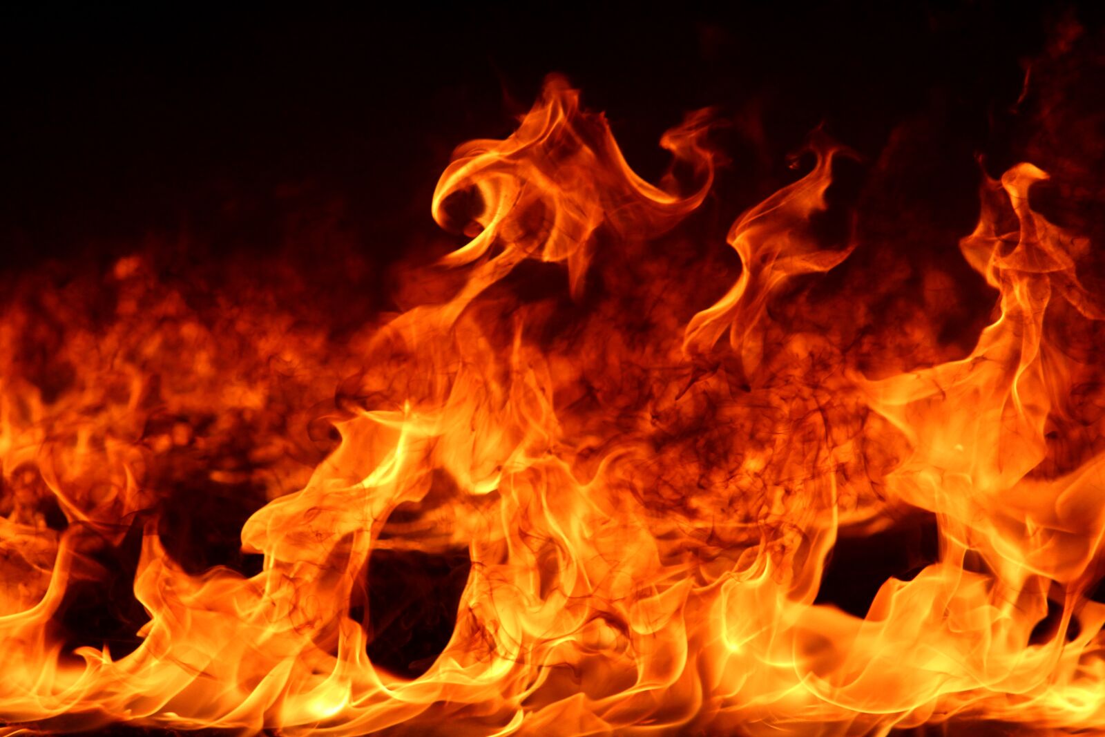 Canon EOS 1300D (EOS Rebel T6 / EOS Kiss X80) sample photo. Fire, power, flame photography