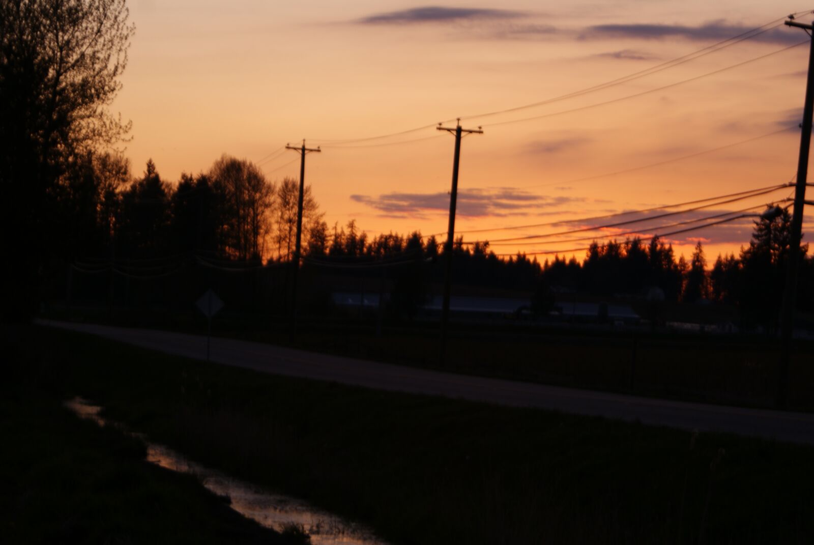 Sony Alpha DSLR-A200 sample photo. Sunset, sun, landscape photography