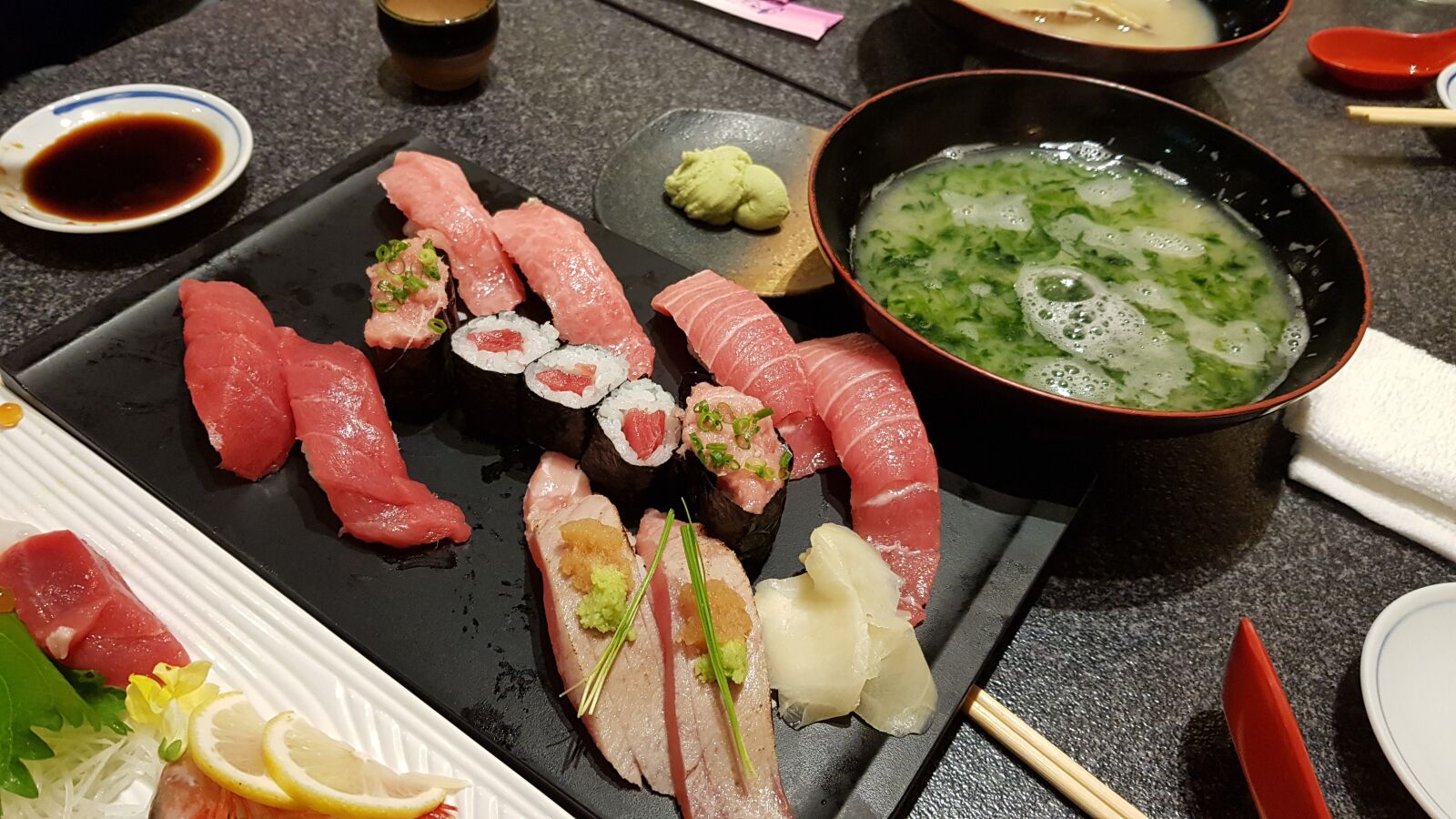 Samsung Galaxy S8 sample photo. Food, sushi, tuna photography