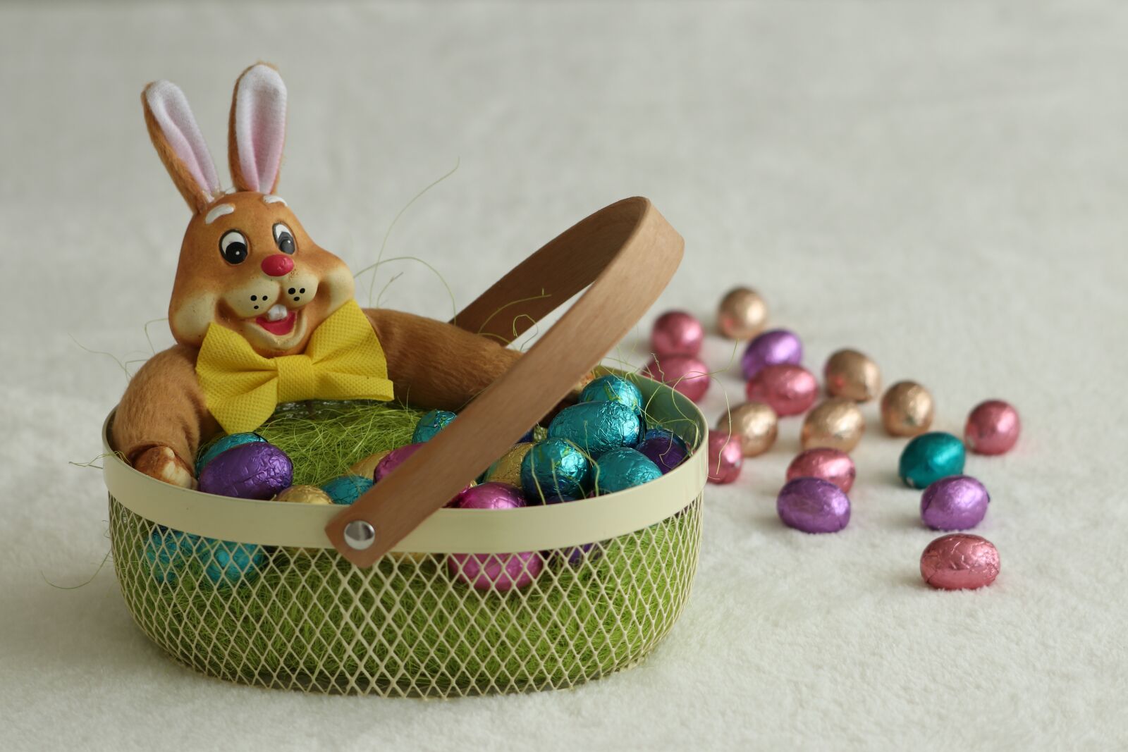 Canon EF 70-300 F4-5.6 IS II USM sample photo. Easter, easter decoration, eggs photography