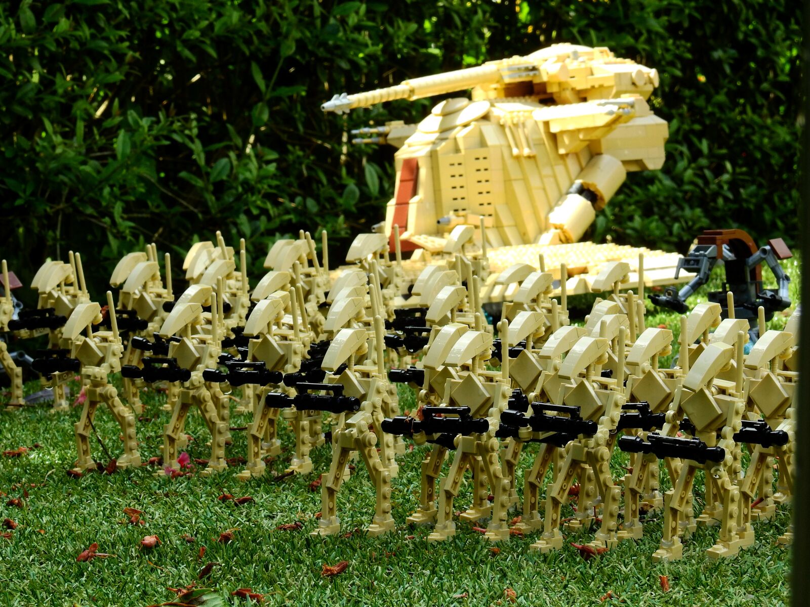 Nikon Coolpix P900 sample photo. Lego, legoland, build photography