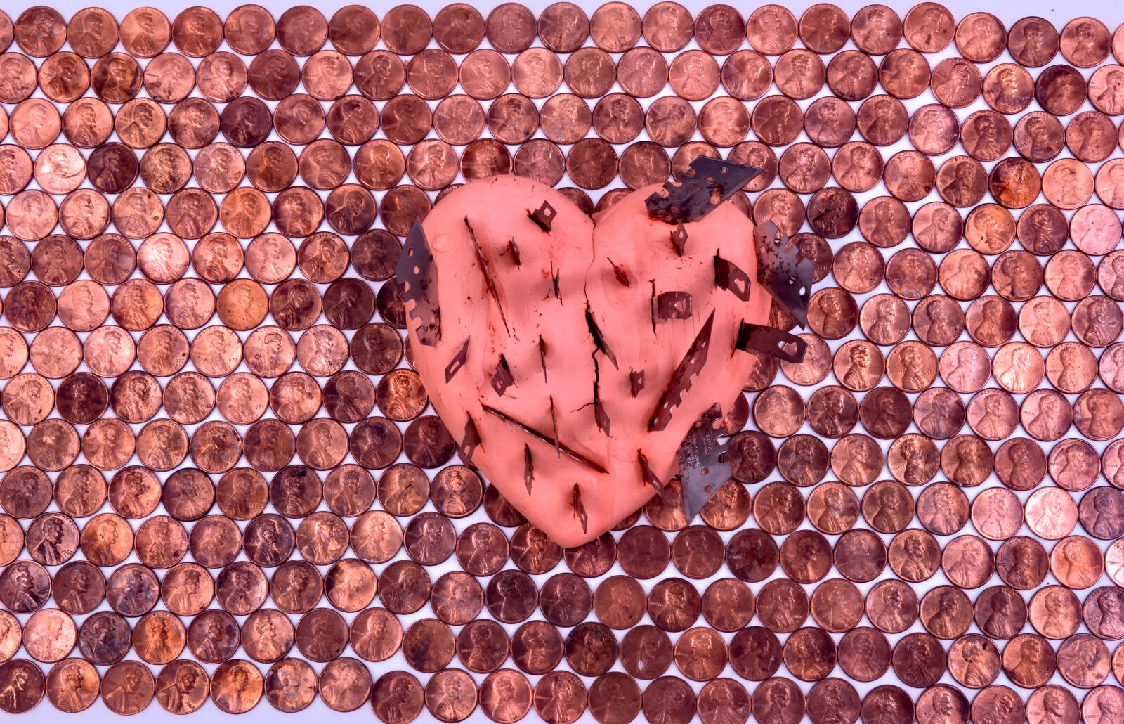 Canon EOS 550D (EOS Rebel T2i / EOS Kiss X4) sample photo. Heart, clay, coins photography