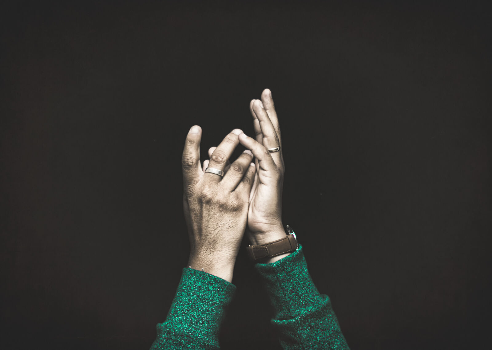 Nikon D3200 + Nikon AF-S Nikkor 50mm F1.8G sample photo. Human, clasp, hands photography