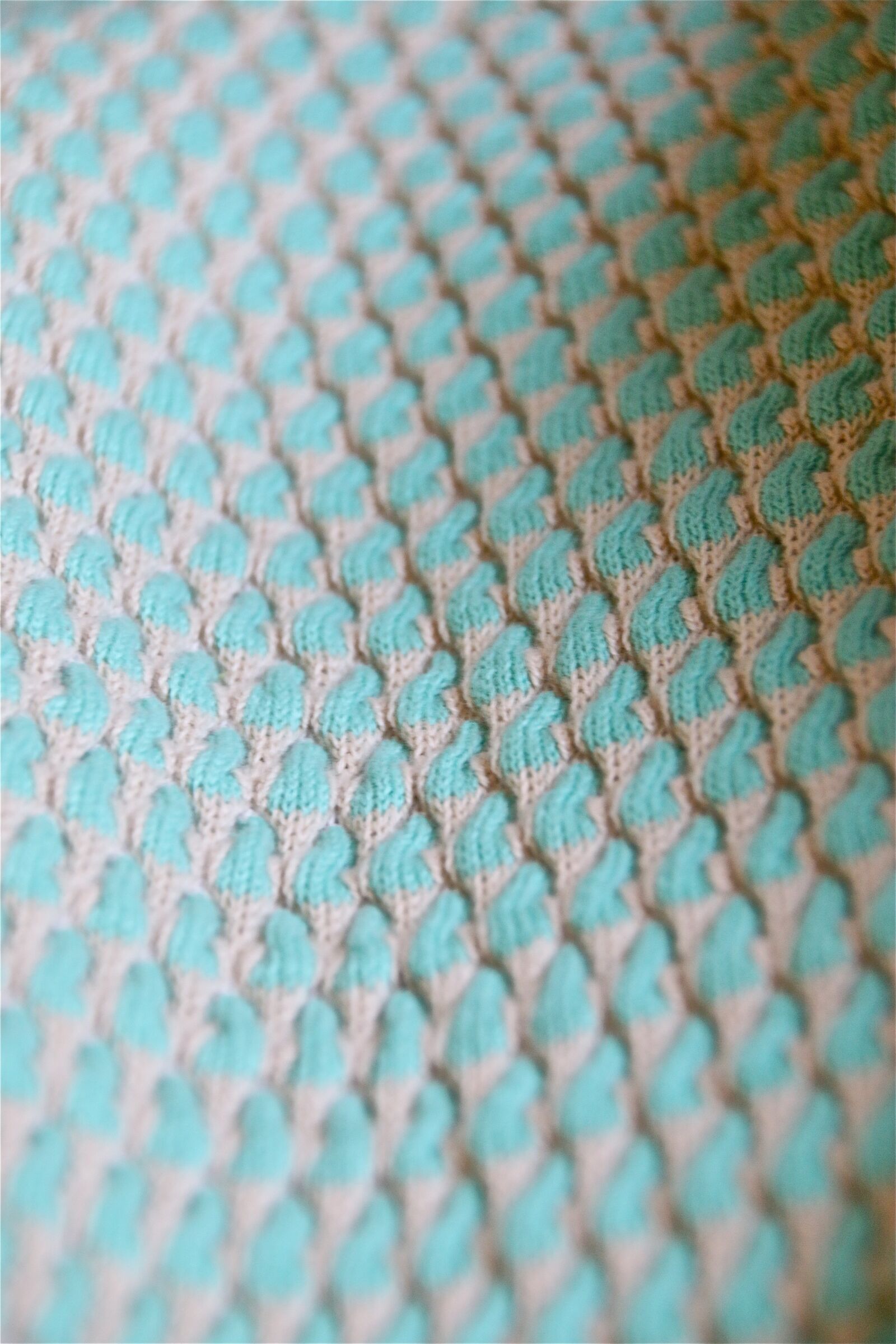 Canon EOS 70D + Tamron 18-270mm F3.5-6.3 Di II VC PZD sample photo. Blue, material, pattern, wool photography