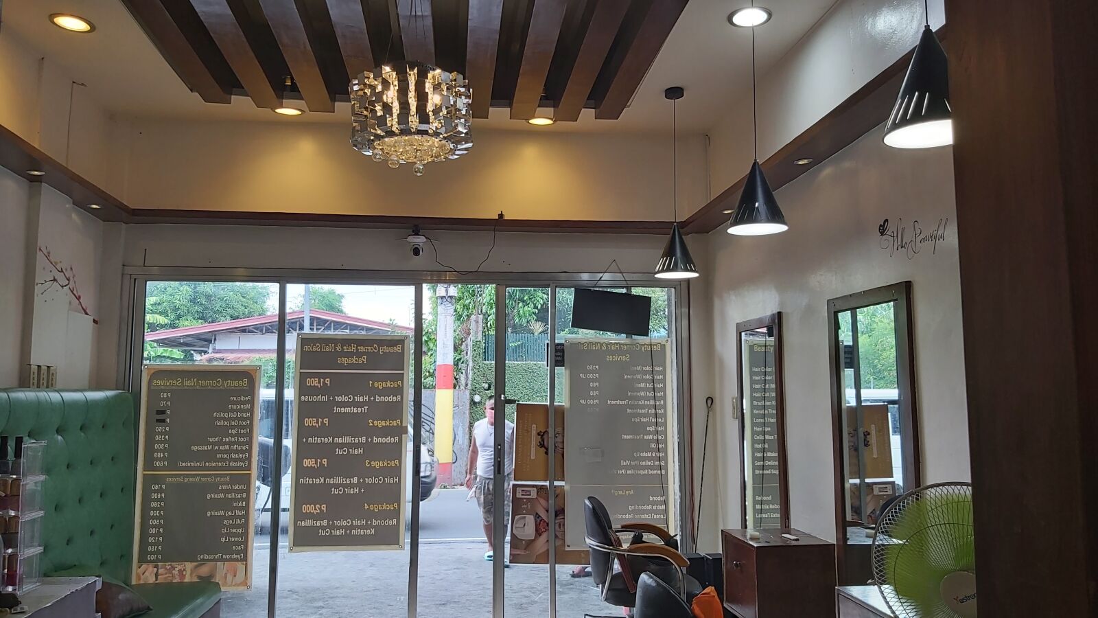 Samsung Galaxy A70 sample photo. Salon, beauty salon, chandelier photography