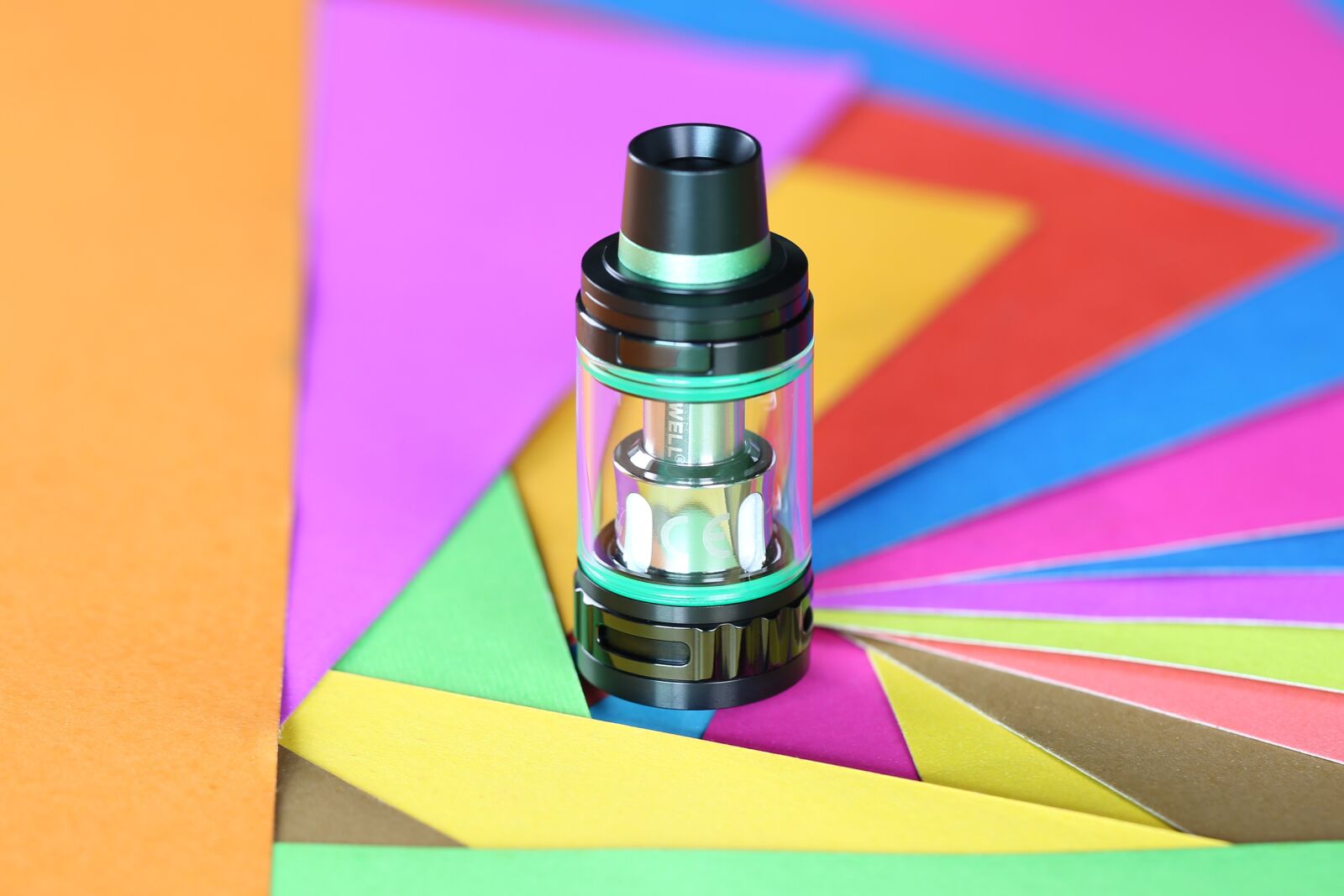 Canon EF 100mm F2.8L Macro IS USM sample photo. Vape, electronic cigarette, uwell photography