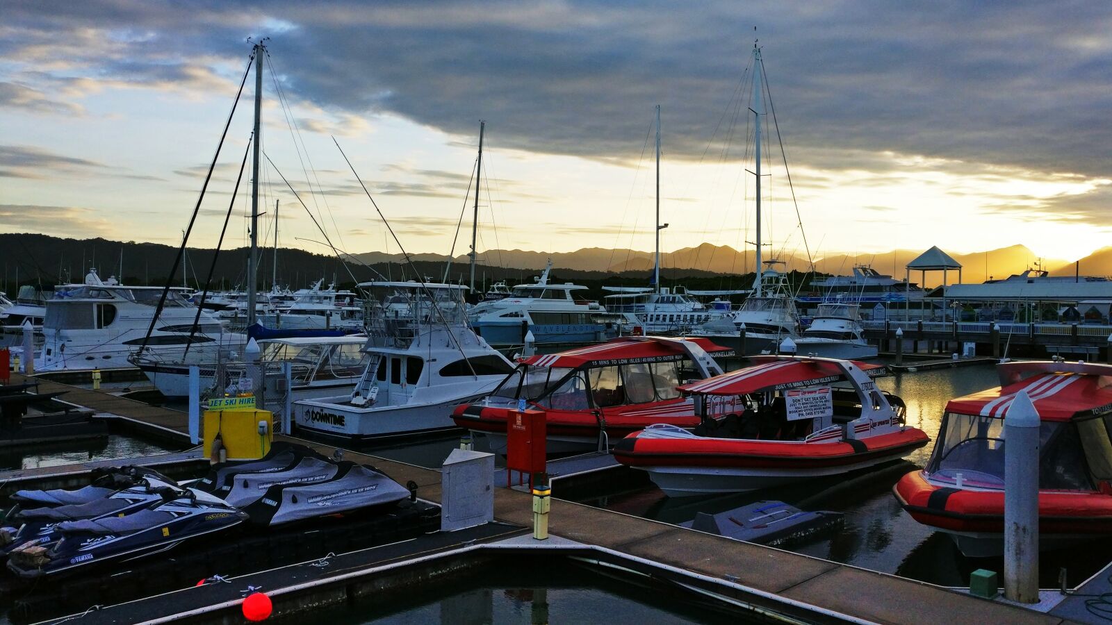 OnePlus A3000 sample photo. Port douglas, boat, harbour photography