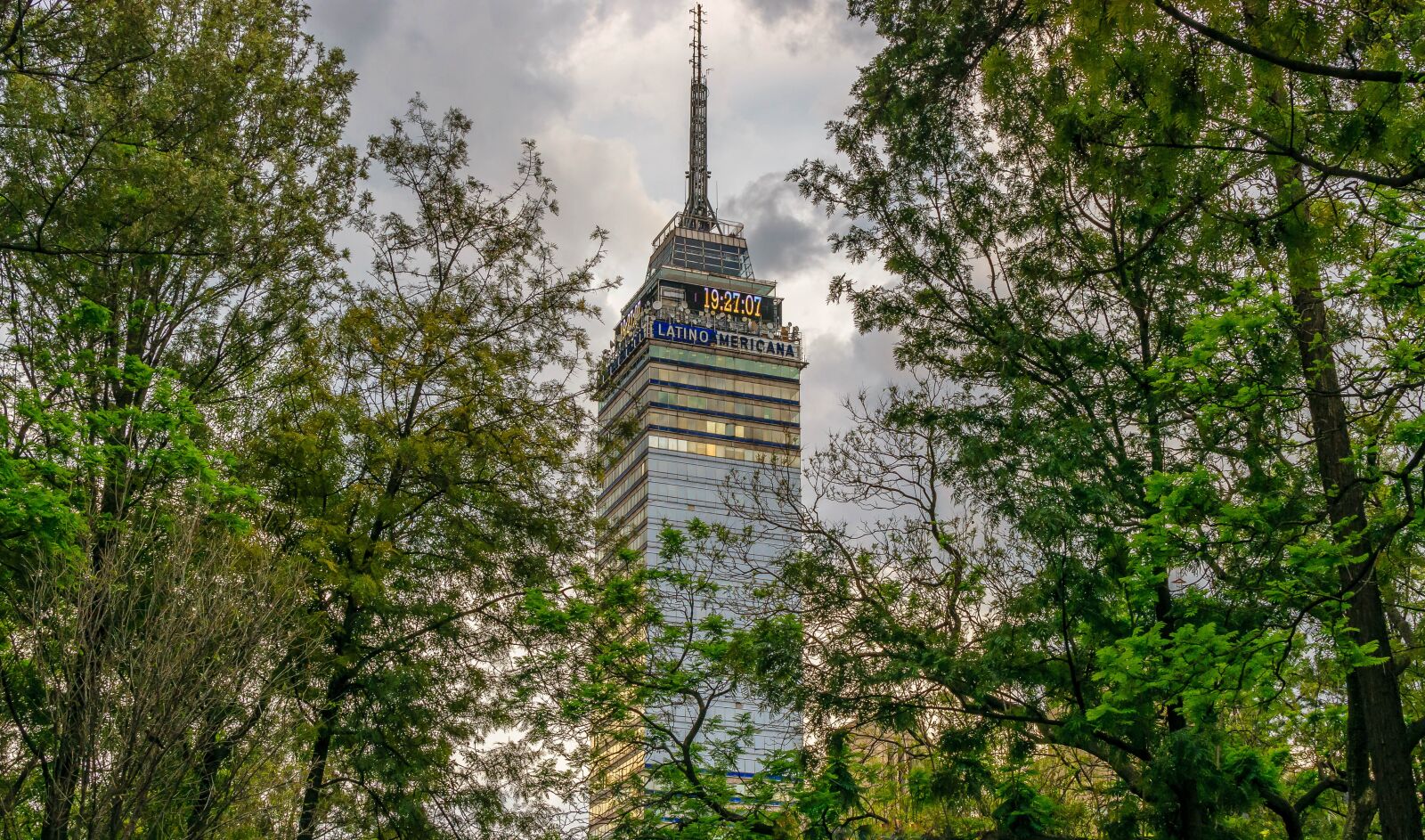 Nikon D5300 sample photo. Architecture, sky, skyscraper photography